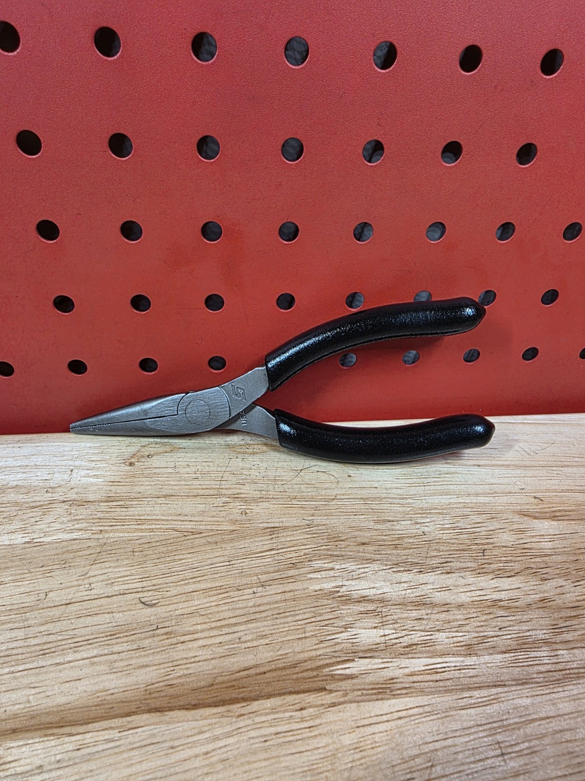 Snap-on Tools 95ACF Black 6″ Soft Grip Needle Nose Pliers USA