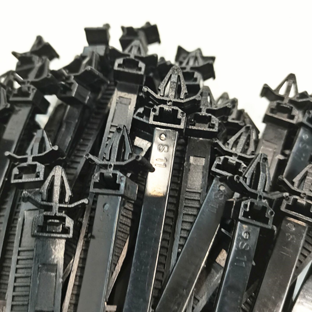 50Pcs Cable Ties Nylon Wrap Wire Zip Ties Fastener Clip UV Resistant 145×7.8mm
