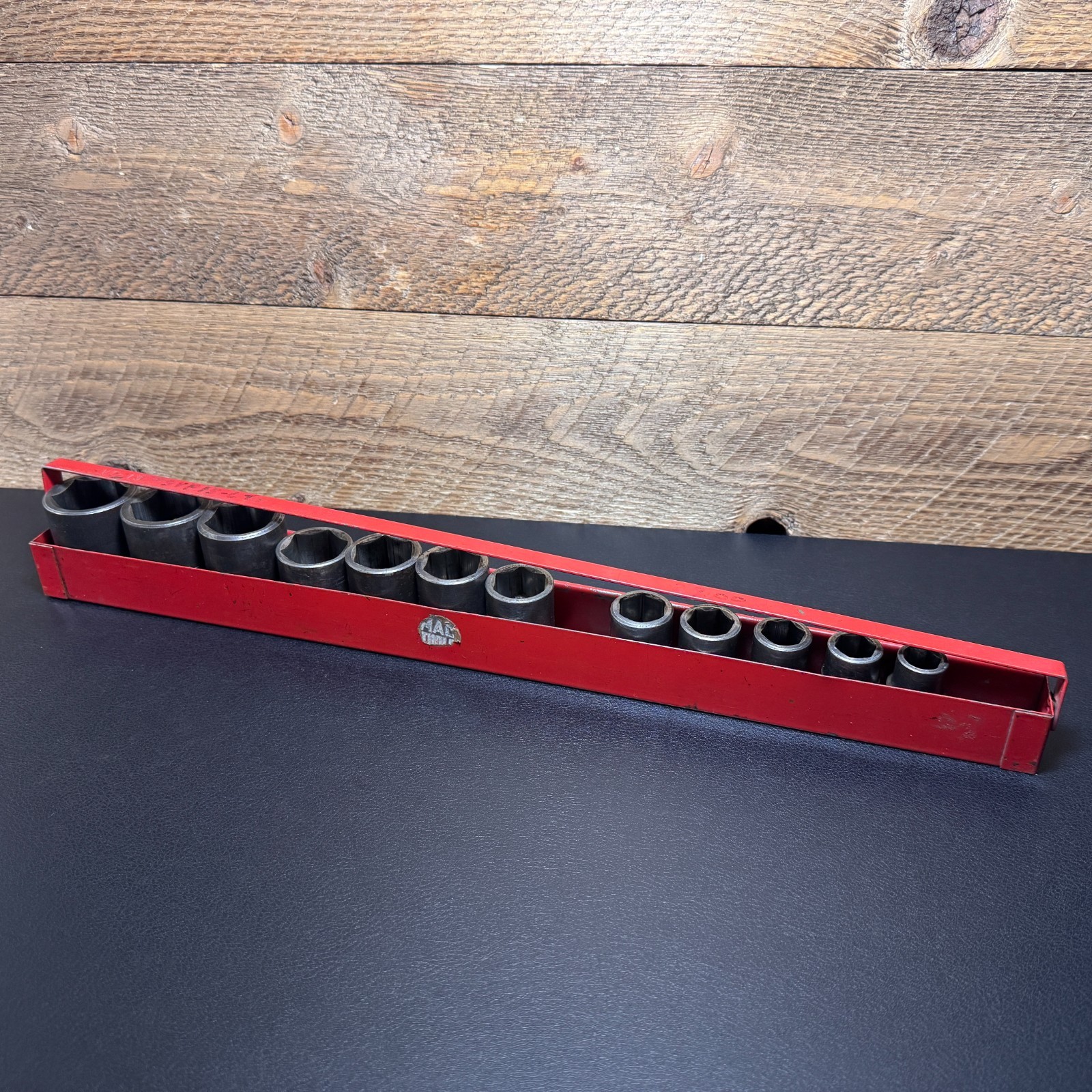 MAC Tools USA SVP156TR 1/2 Drive 6PT SAE Impact Socket Set in VT18 Tray (less 3)