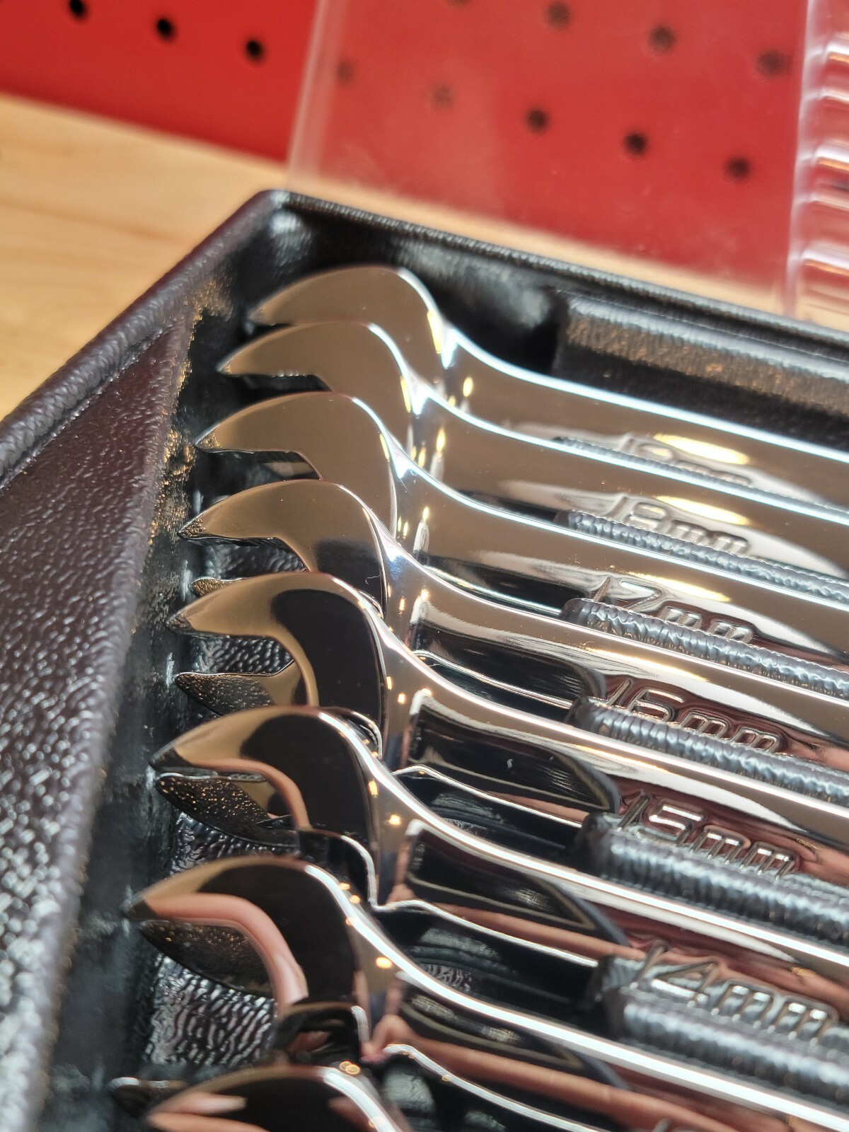 Snap-on Tools SOEXM710 10mm-19mm NICE 12-Point Flank Drive PLUS Wrench Set