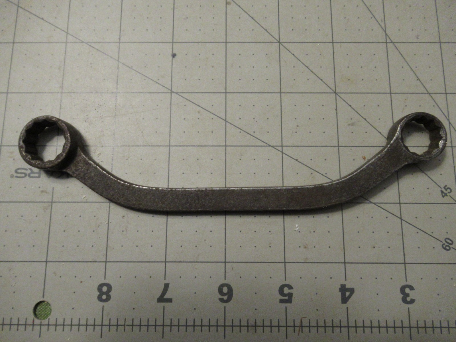 Plumb Tools 1730 5/8″ x 9/16″ SAE Box Wrench 12 Point USA