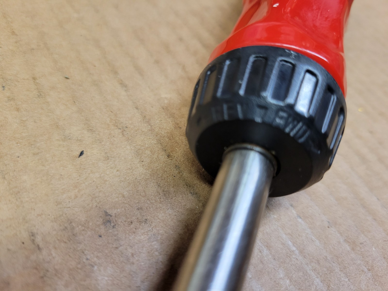 Spec Tools Skewdriver Pro Articulating Offset Ratcheting Screwdriver w/ 6 Bits