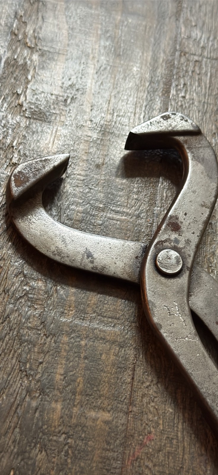 Snap-on GCP10 grease/dust cap removal pliers no owner markings works just as it