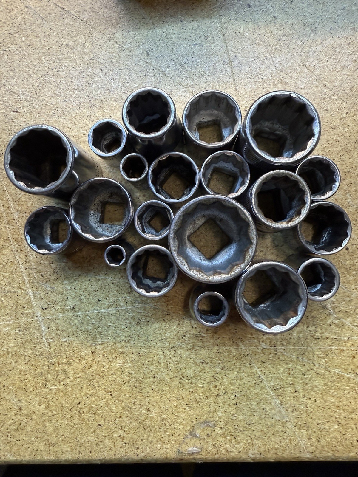 Lot Of 90 + Craftsman Sockets Assorted Sizes SAE METRIC 1/2 3/8 1/4 Drives Read