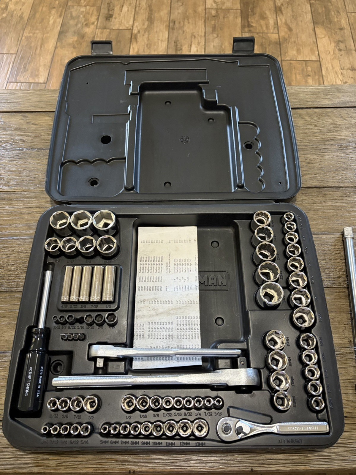 Craftsman 76 pc Mechanic Socket Ratchet Tool Metric Inch Set Case 33576 USA Made