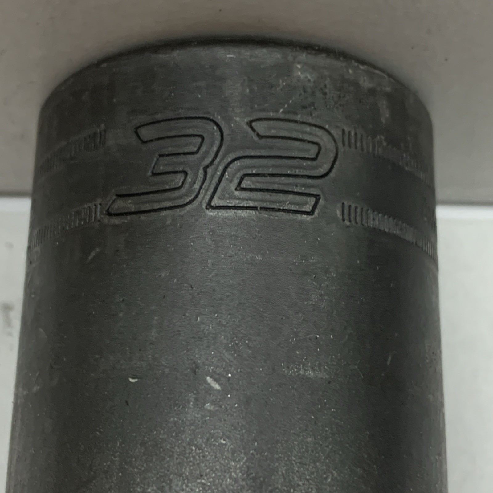 Snap On Tools USA IMM320 32MM 1/2″ Drive 6pt Shallow Impact Socket NEW