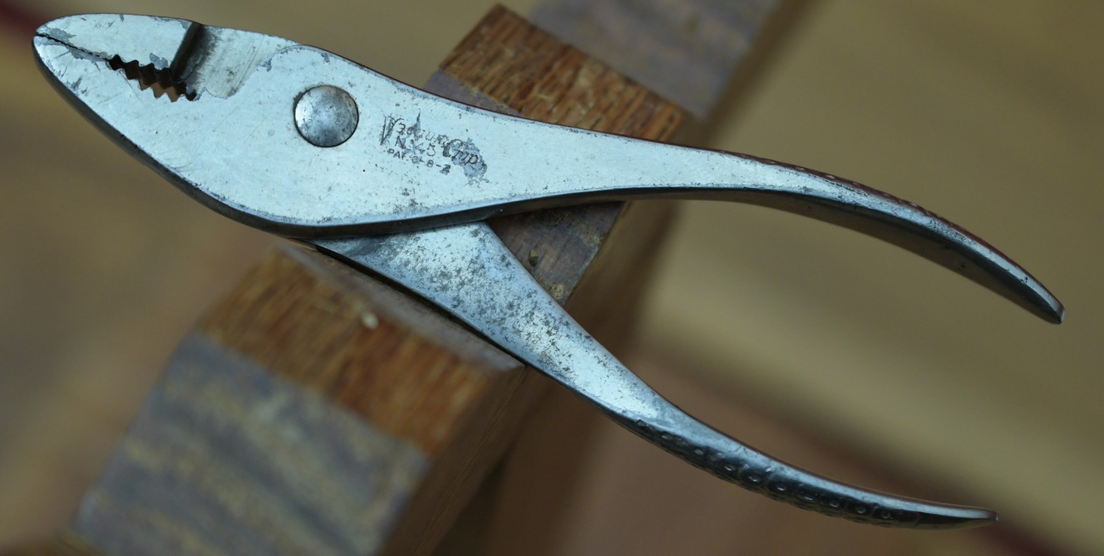 Forged Steel Products Co. Vacuum Grip No. 45 Slip-Joint Pliers Pre Snap-on 5.5″