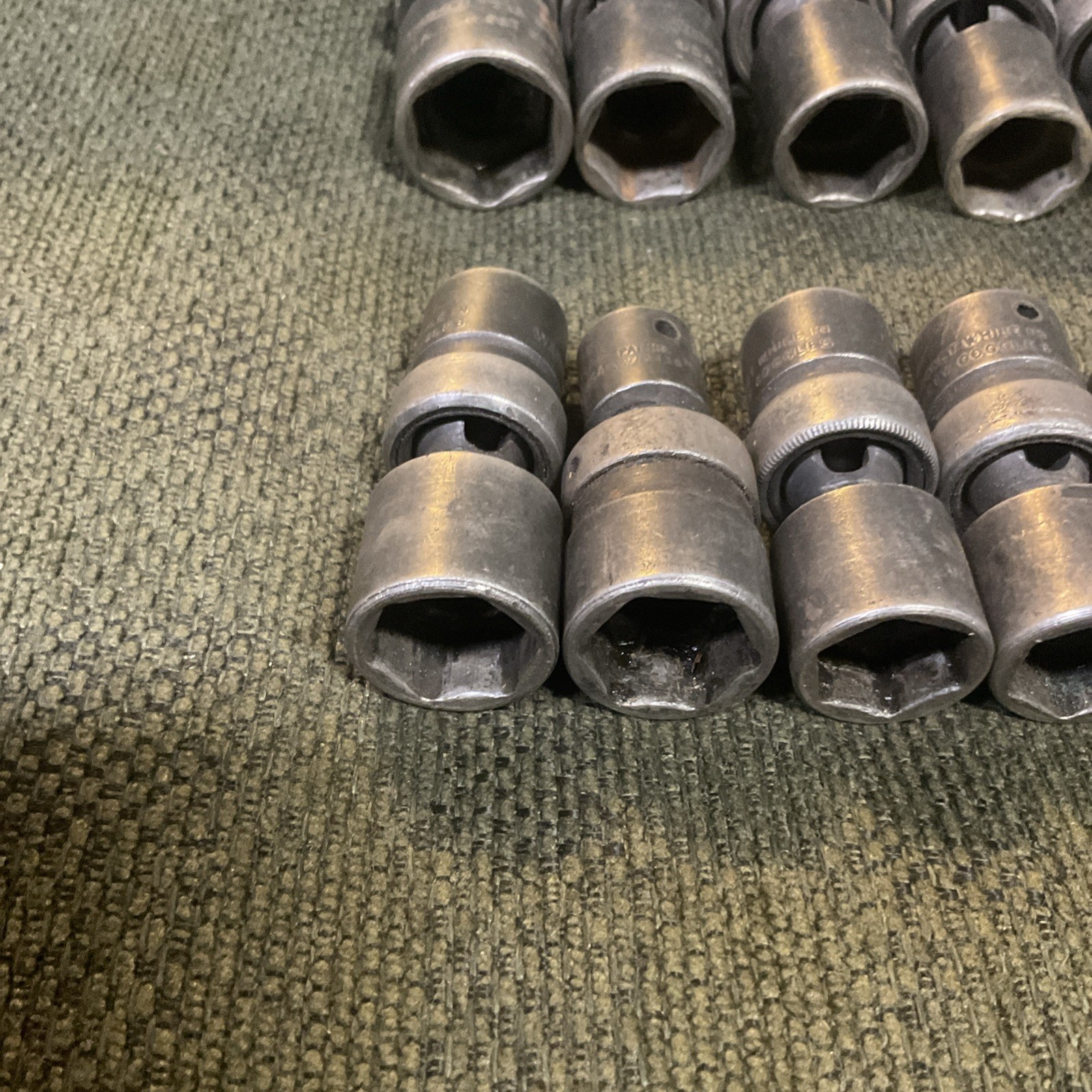 15 pc 1/2″ Drive & 3/8” Drive 6-Point Flank Drive Impact Swivel Socket