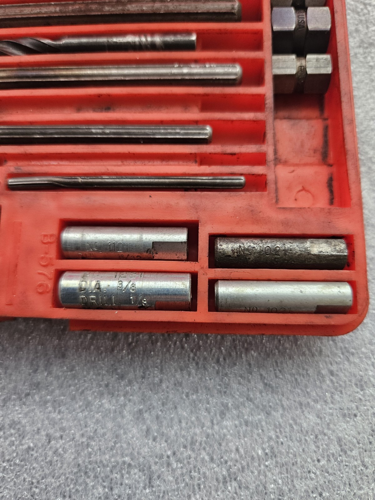 Snap On Blue Point Screw 1020 Extractor Set 1020 Screw Extractor Set