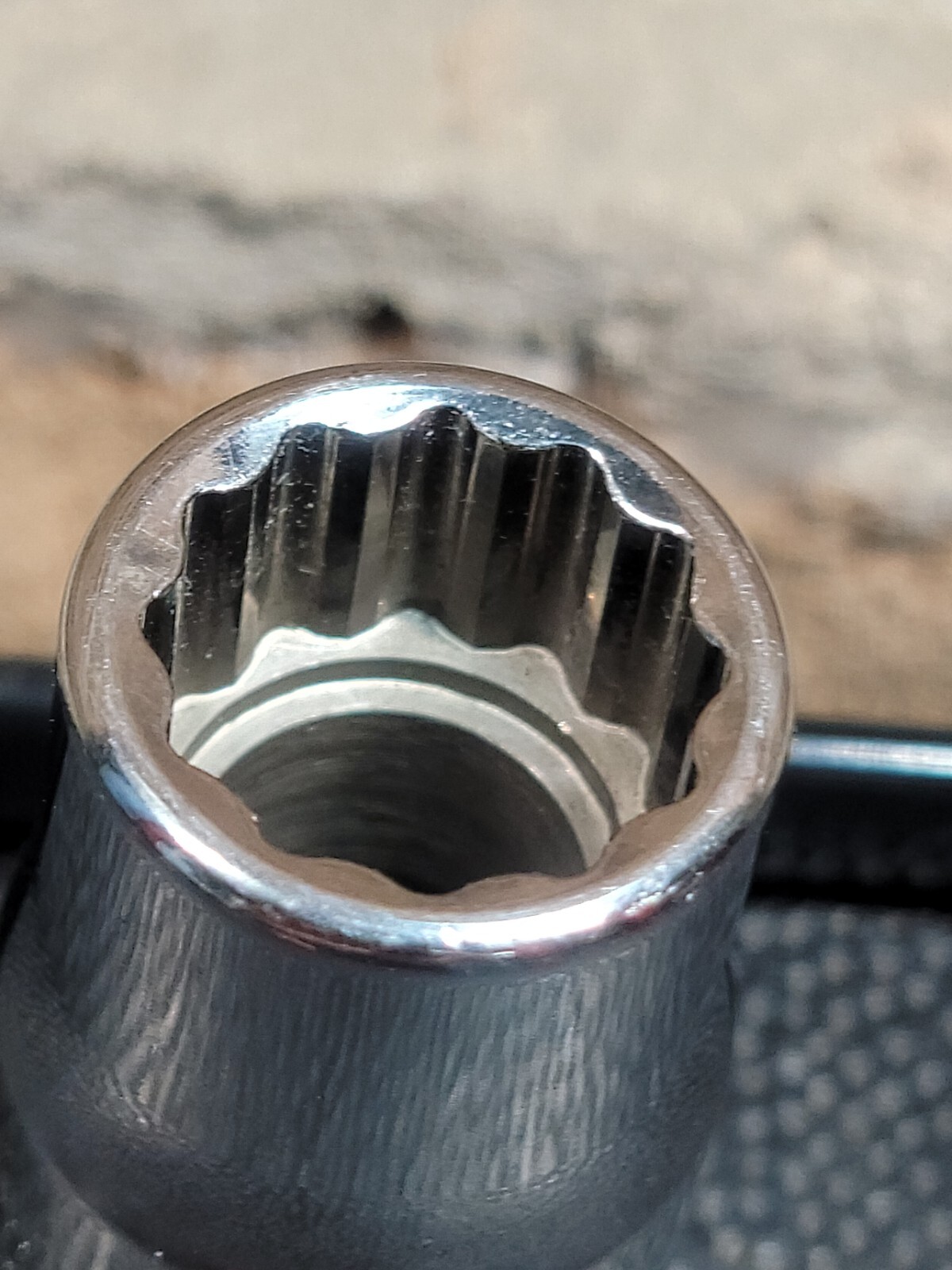 Snap-on Tools SWM141A 14mm 1/2″ Drive Metric 12-Point Shallow Socket Chrome USA