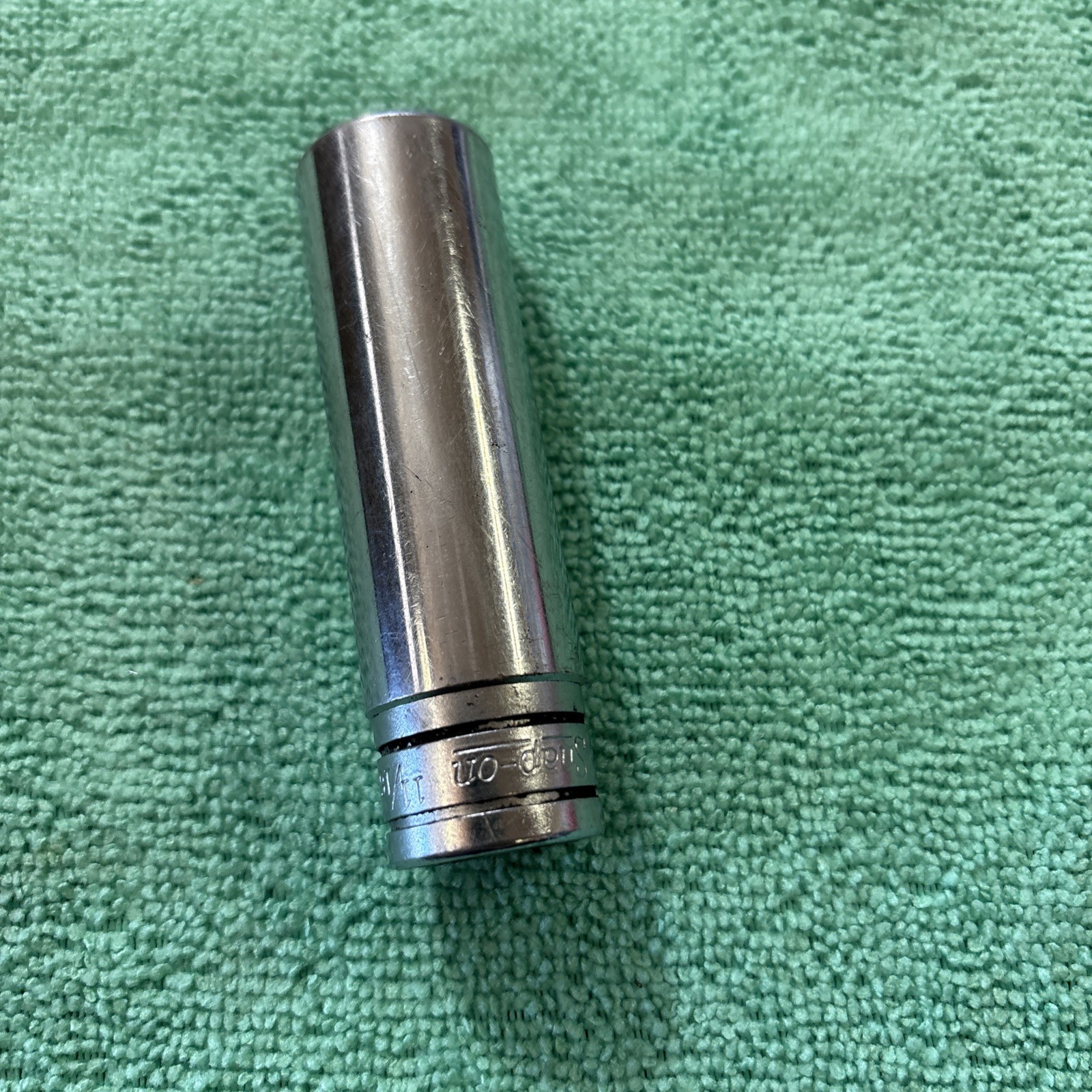 Snap On Tools TS221 11/16″ SAE Flank Drive Deep Socket 1/2″ Drive 6 point USA