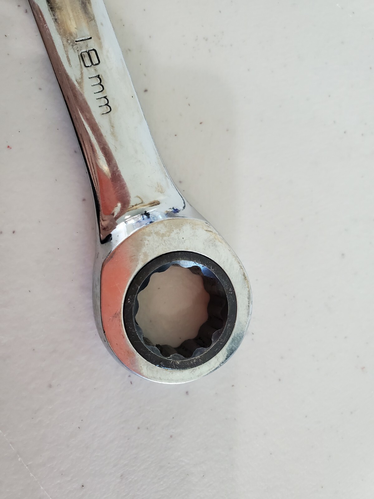 GearWrench 18mm 12pt reversible Ratcheting Wrench
