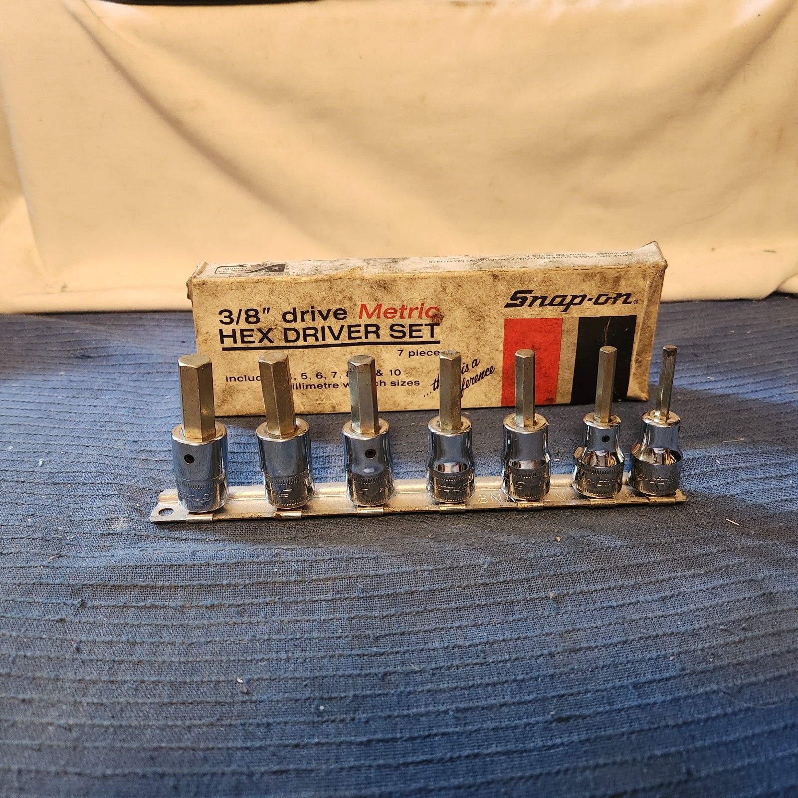 Snap-on 207FAMY 3/8″ Drive Hex Bit Socket Driver Set 7 pc 4mm-10mm, Original Box