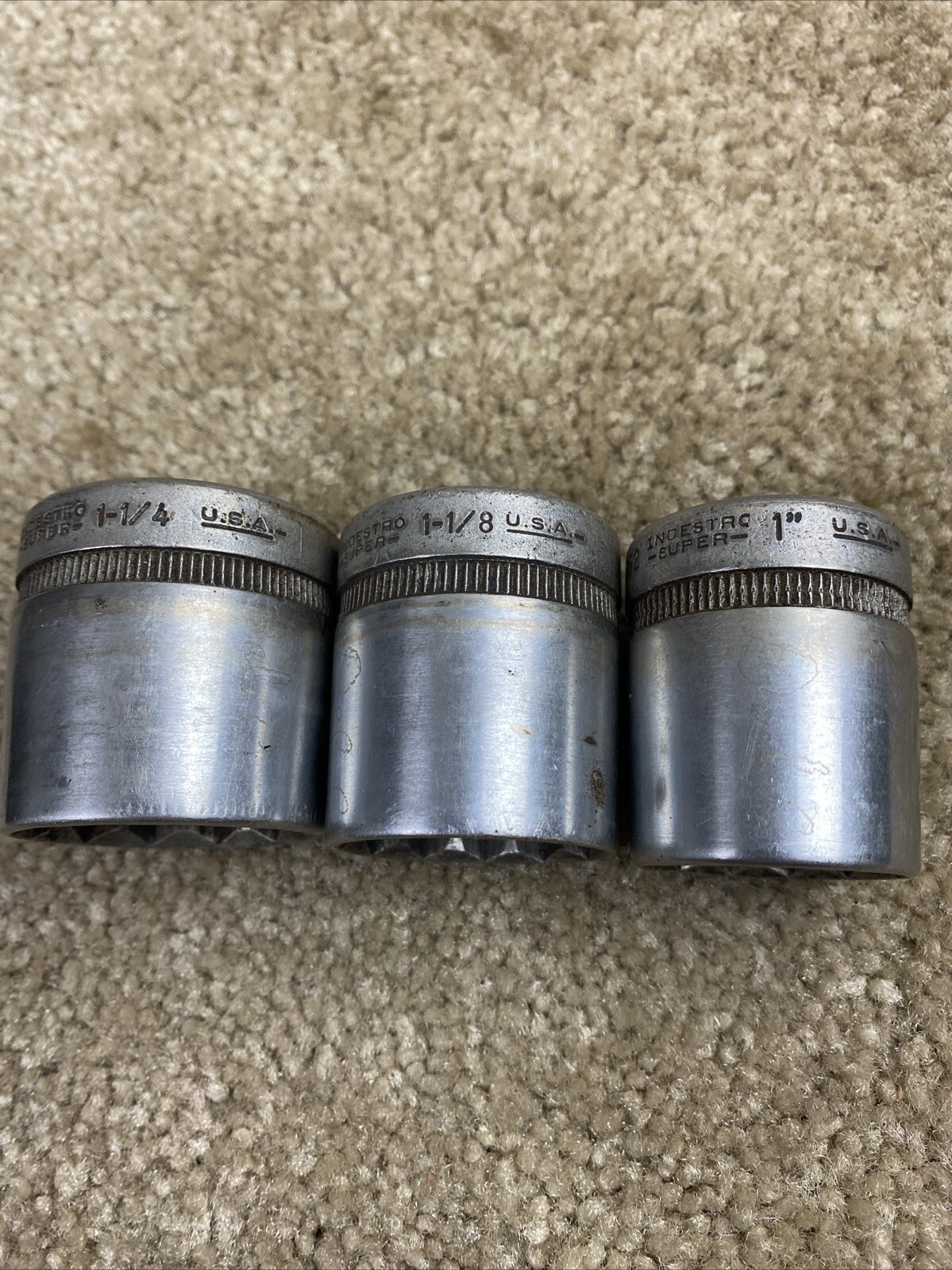 INDESTRO SAE 15 Pc.1/2 Socket Set w/Penens 1/2 Ratchet Vintage