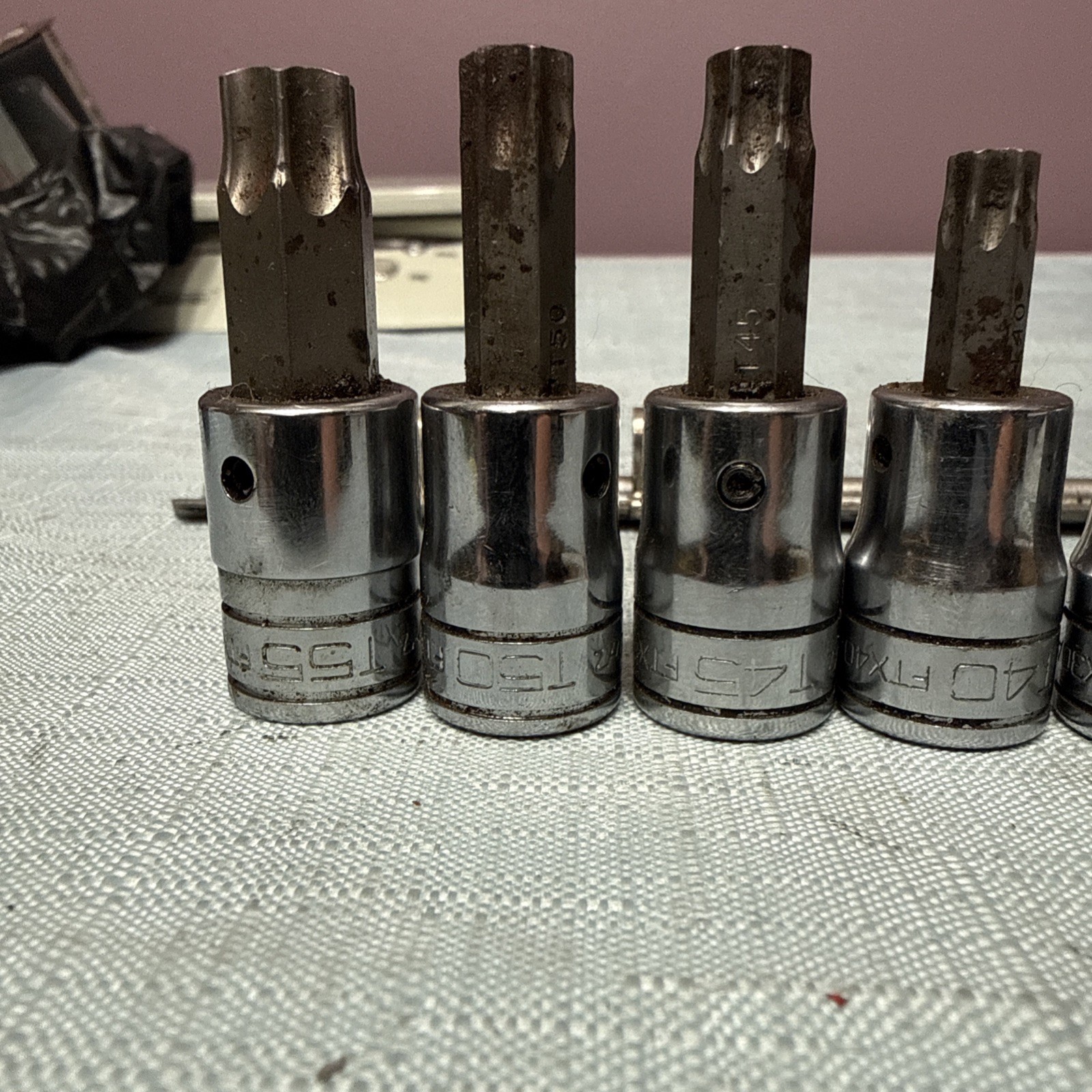 Snap-on 12 Piece 1/4″ 3/8″ 1/2″ Drive Torx Socket Set T8 to T55 Read