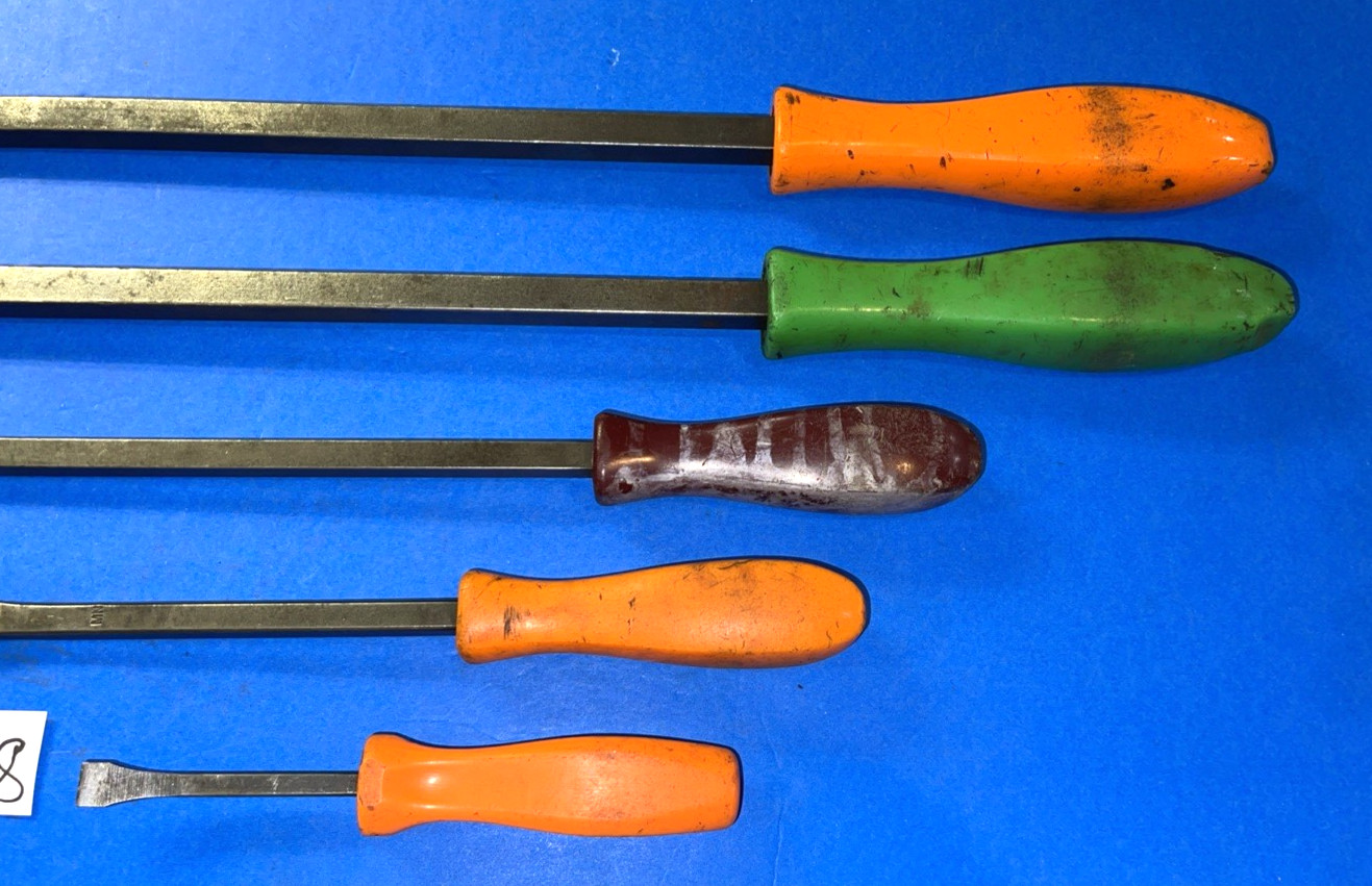 MATCO TOOLS 4 PIECE PRY BAR SET 6 TO 24 IN + LARGE SCREWDRIVER STYLE PRY BAR