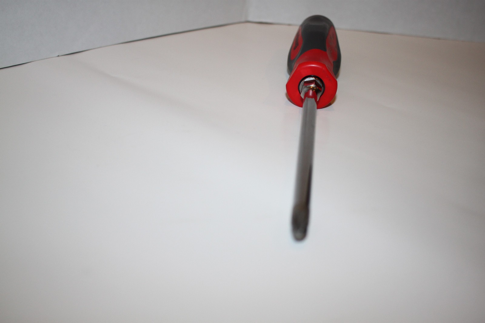 Snap On Tools SHDZ63R Pozidriv # 3 Red & Gray Hard Grip Screwdriver USA