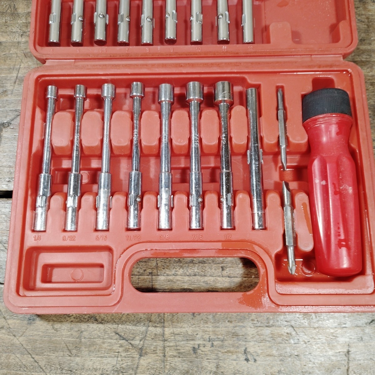 Mac Tools Standard SAE & Metric Nut Driver Set Holder Case