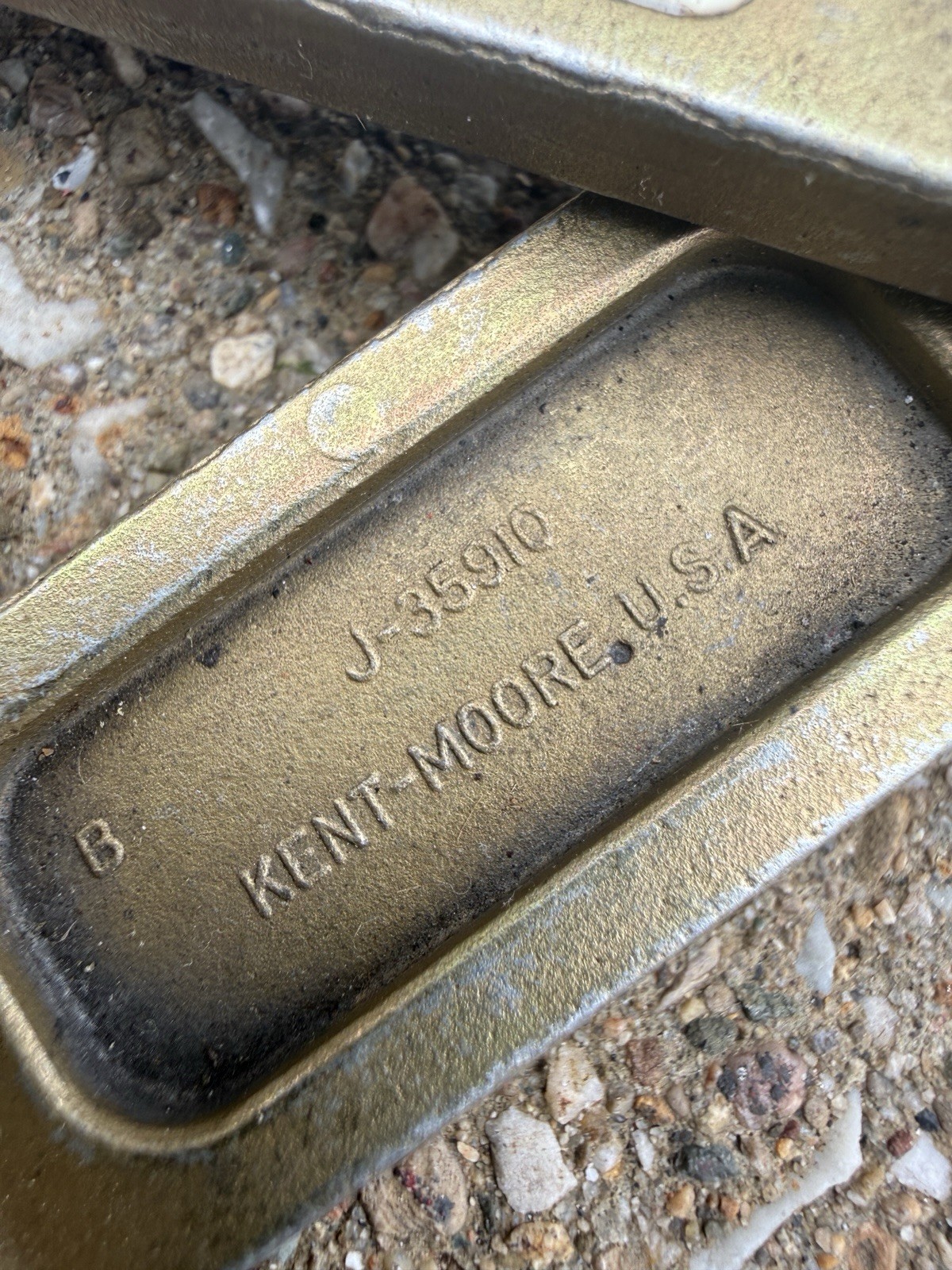 Kent Moore KM J-35910 USA CV Universal Drive Axle Seal Clamp Pliers Tool