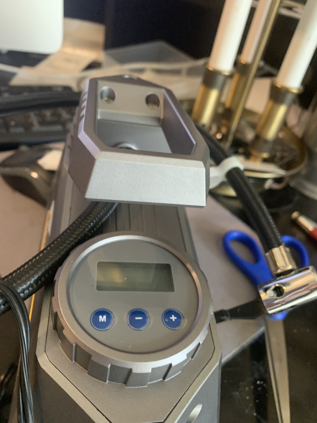 Portable air pump for car HausBell