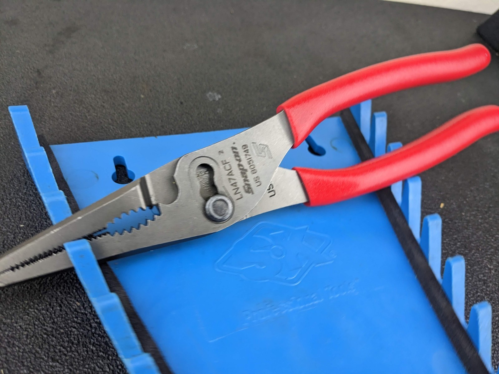 #bo472 SNAP ON LN47ACF 9″ Talon Grip Long Nose Slip Joint Pliers RED USA TOOLS