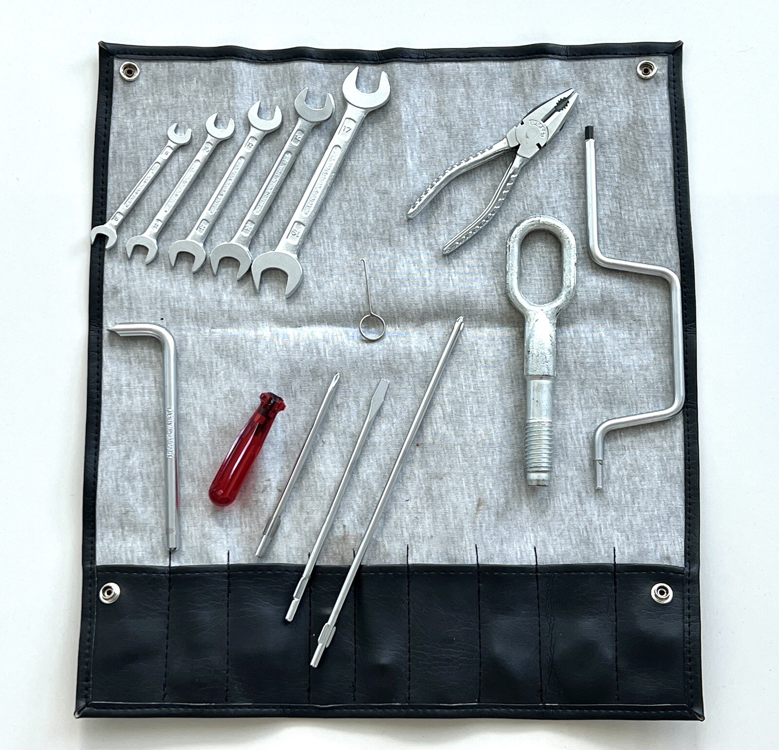 1991-94 Porsche 911 Turbo TOOL KIT POUCH – OEM Factory