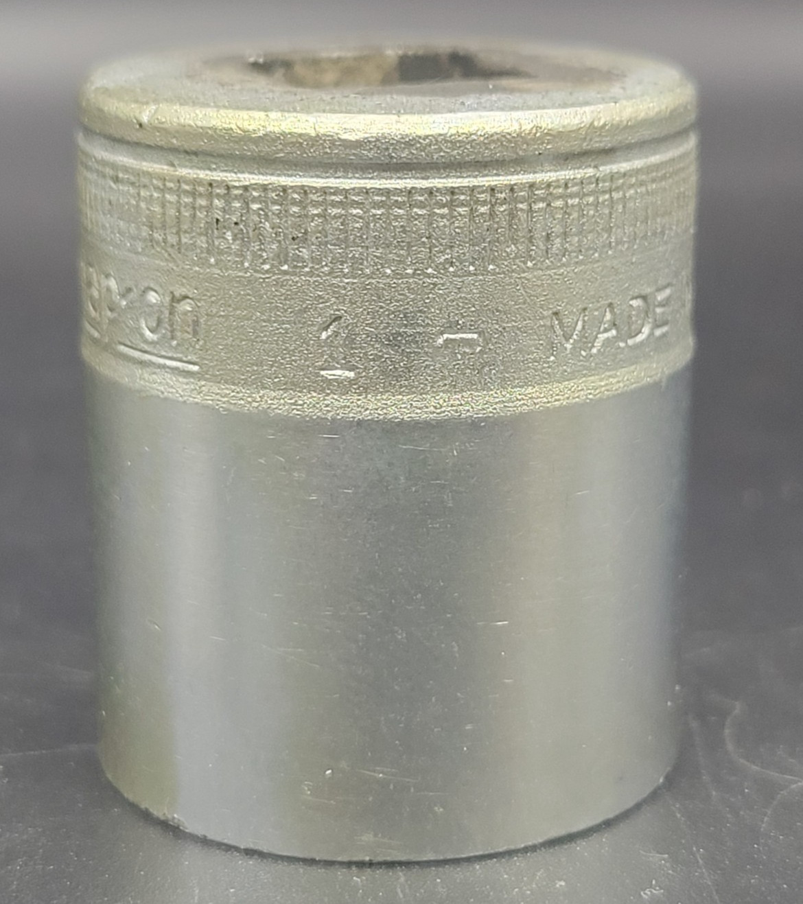 Snap-On 1″ 1/2″ Drive 12 point Socket SW320-1/2 VTG