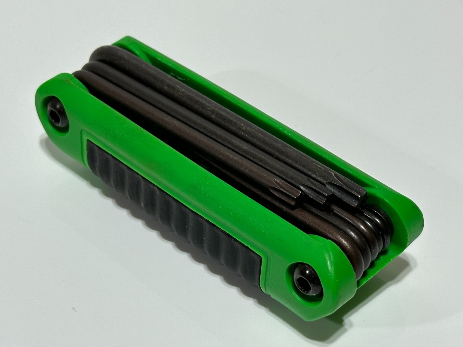 MAC Tools USA (NEW) SHKTX8 8pc Torx T8-T40 Fold-Up Hex Key Set Tool – Green Grip