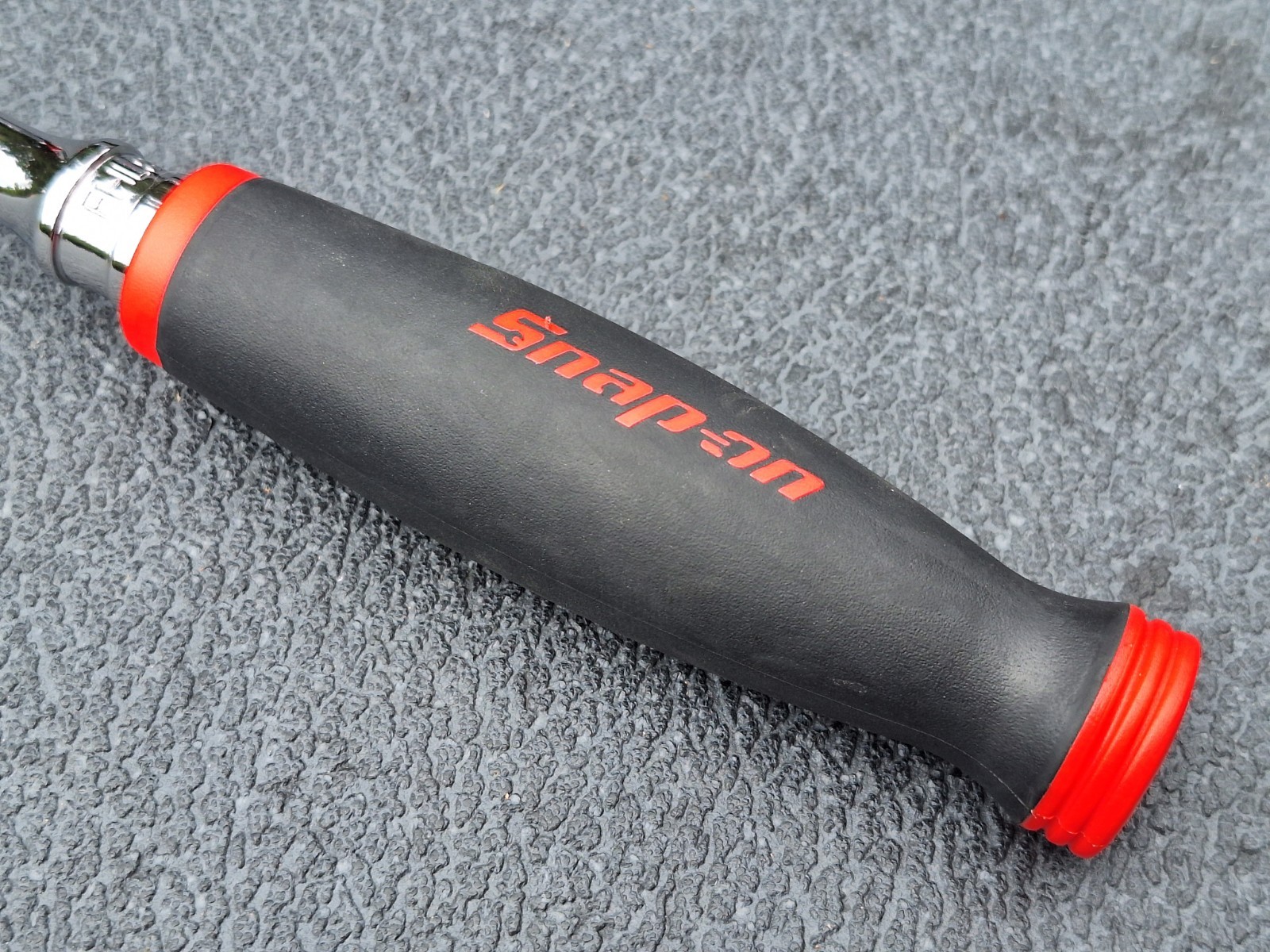 NOS 2019 Snap On FHL80 3/8″ Dr RED Soft Grip Long Fixed Head Ratchet NEW