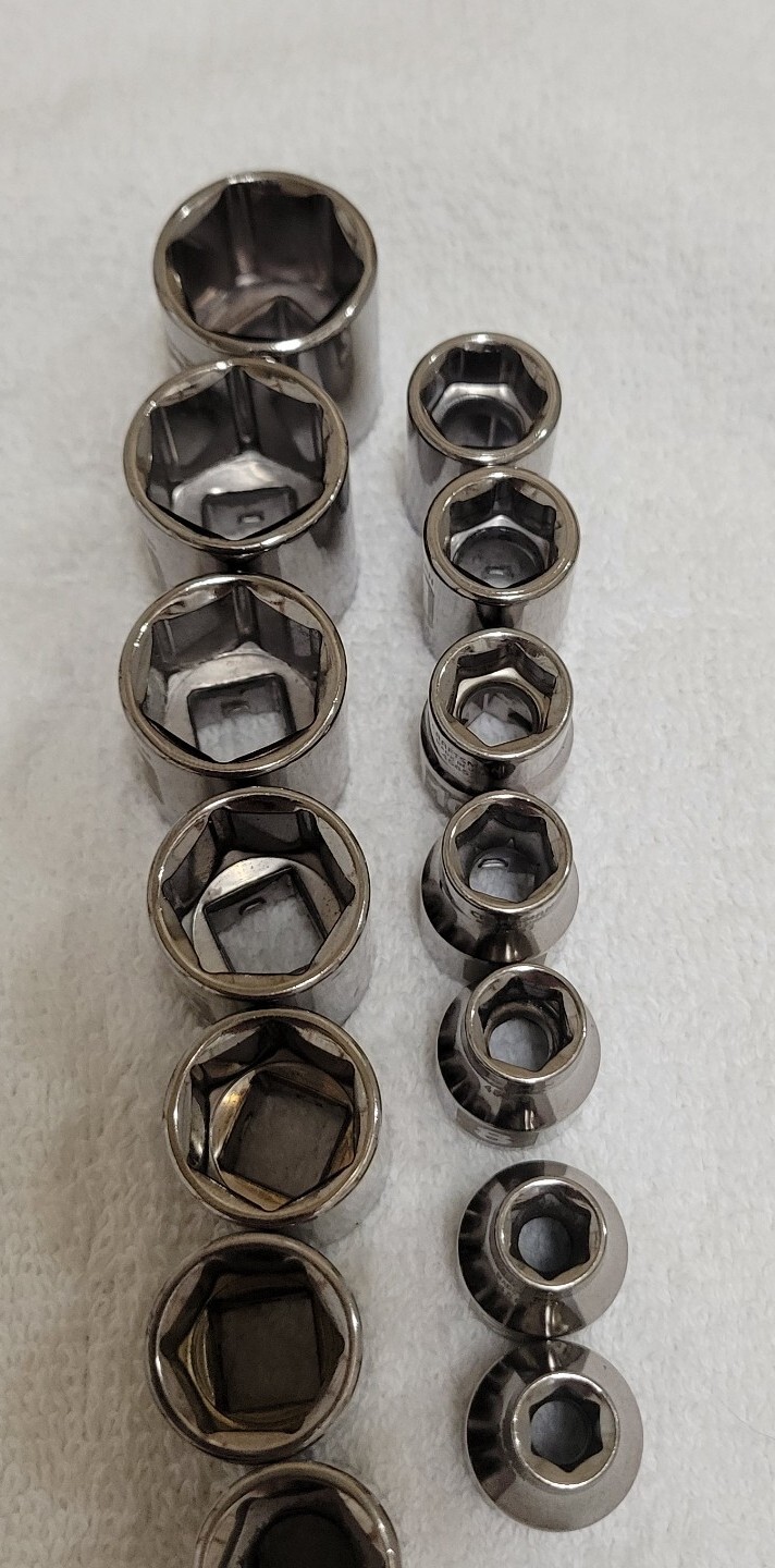 Craftsman 3/8″ Dr Metric Shallow Socket Set laser-etched 6-Point 14-pcs 6mm-19mm