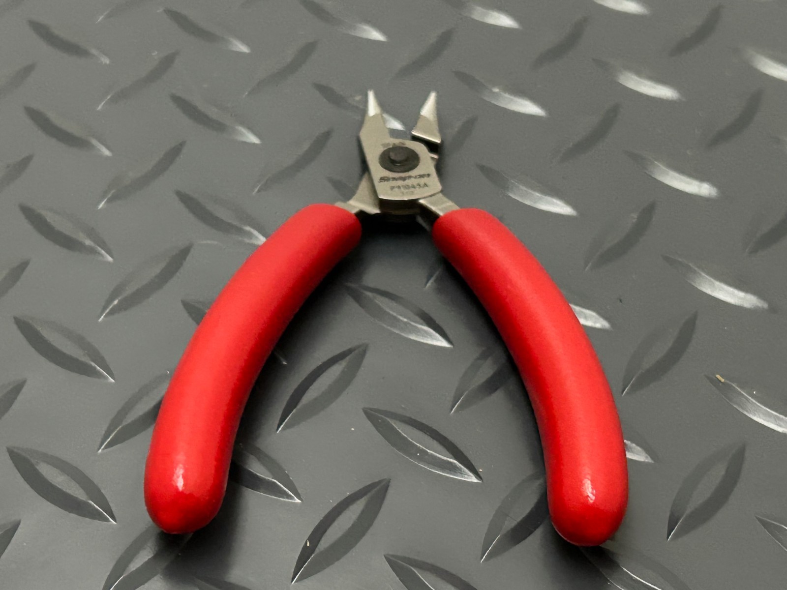 Snap-on Tools RED 4-1/2″ P-Series Precision Snipe Nose Pliers P91045A NEW SPAIN