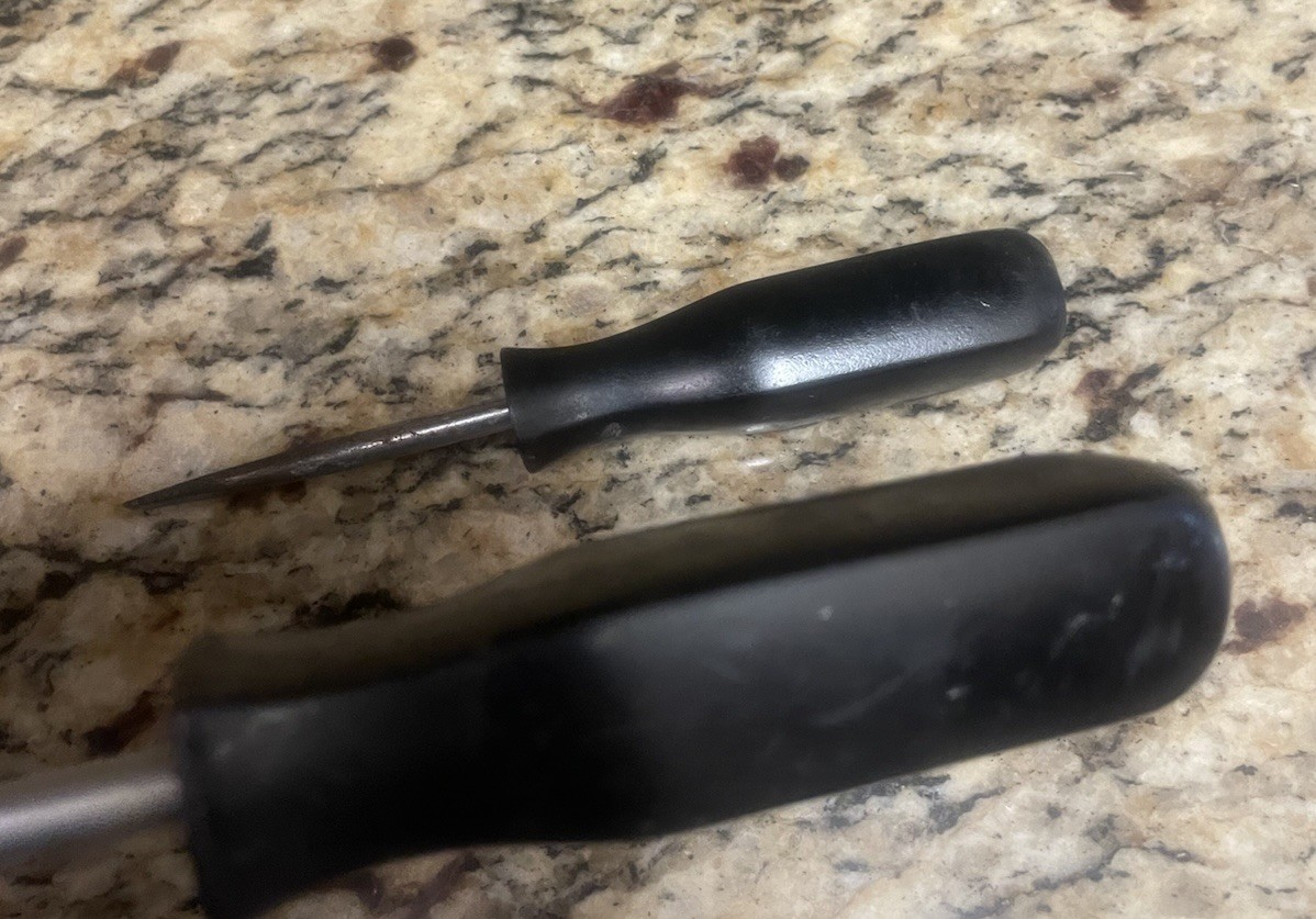 2 Snap-on Old Black Handle Slotted Screwdrivers Chrome Vanadium 1 Stubby- 1 7.5”