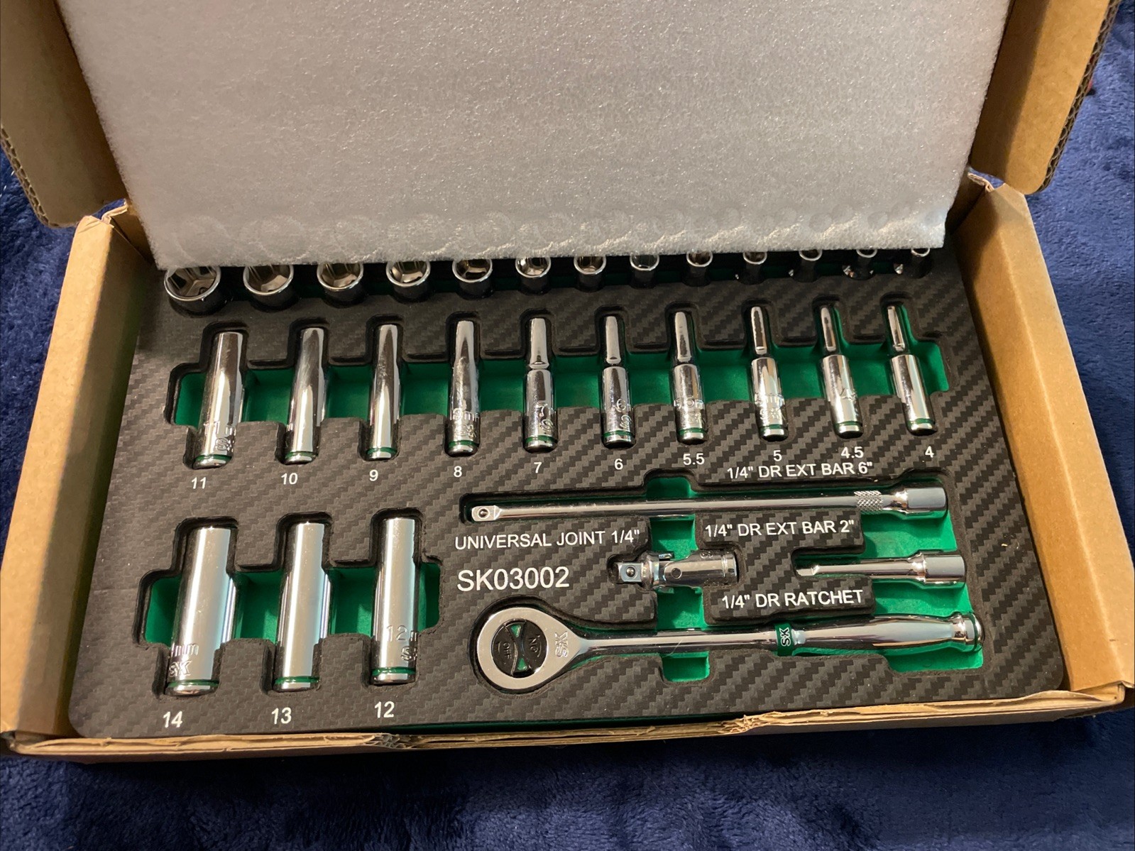 1/4″ Drive Socket Set with 160-P Ratchet, 30-Piece, Metric, SuperKrome Finish