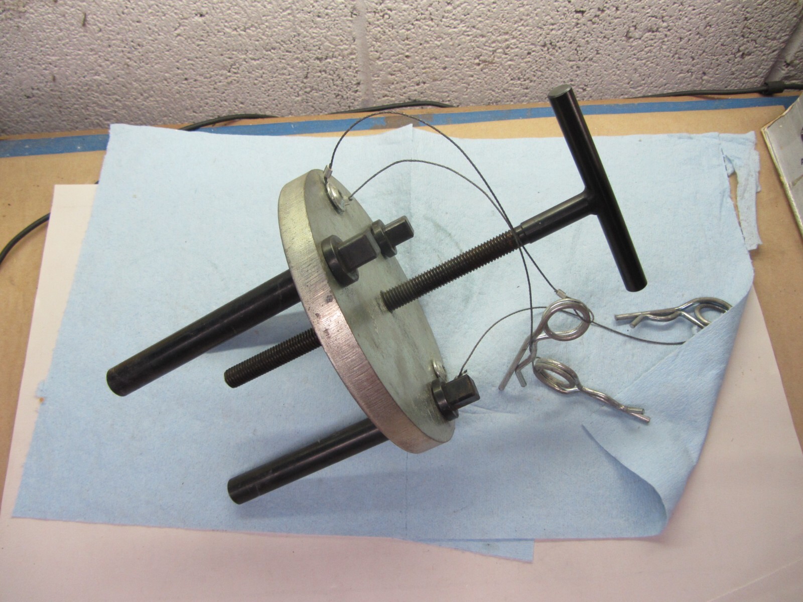 Genuine Mercedes w220 Airmatic Spring Compressor, 220589006100, read notes
