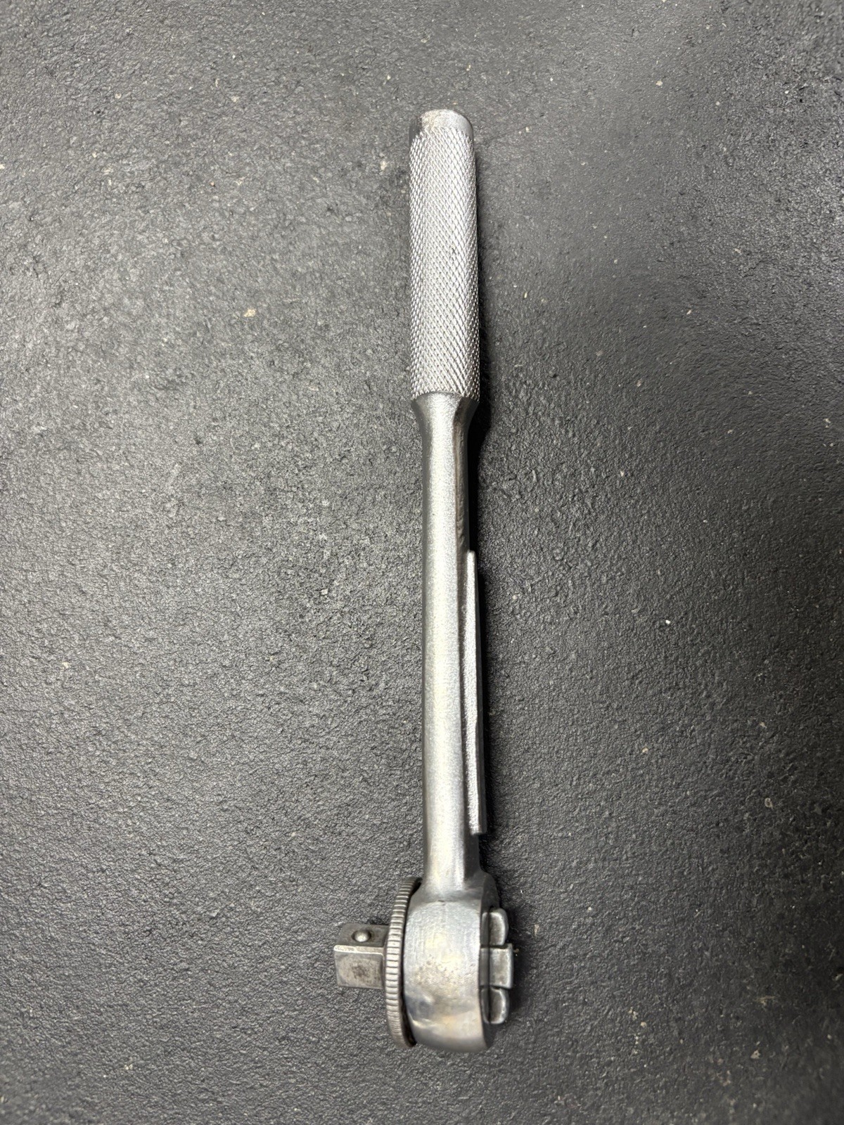 Easco USA 3/8″ Drive Round Head Fine Tooth RHFT Ratchet No 721109