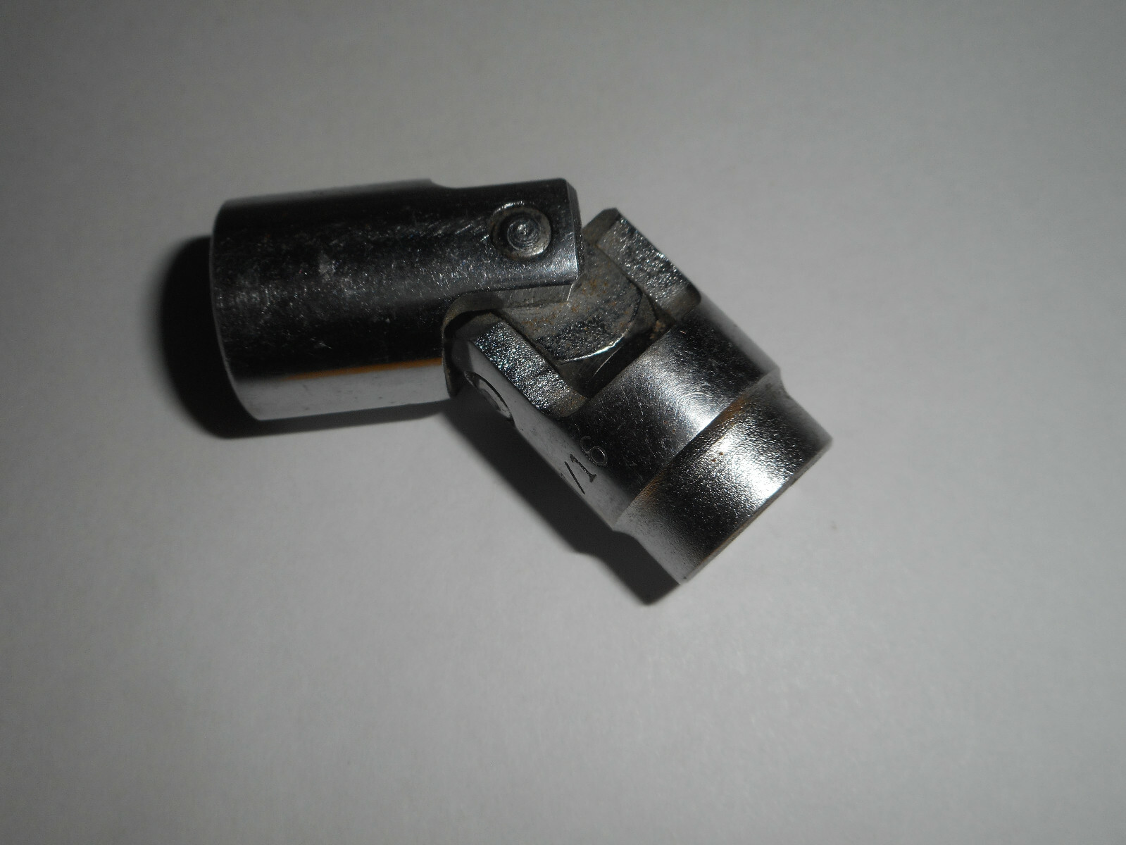 7/16″ Universal Swivel Socket 6 point 3/8″ Drive Chrome SAE
