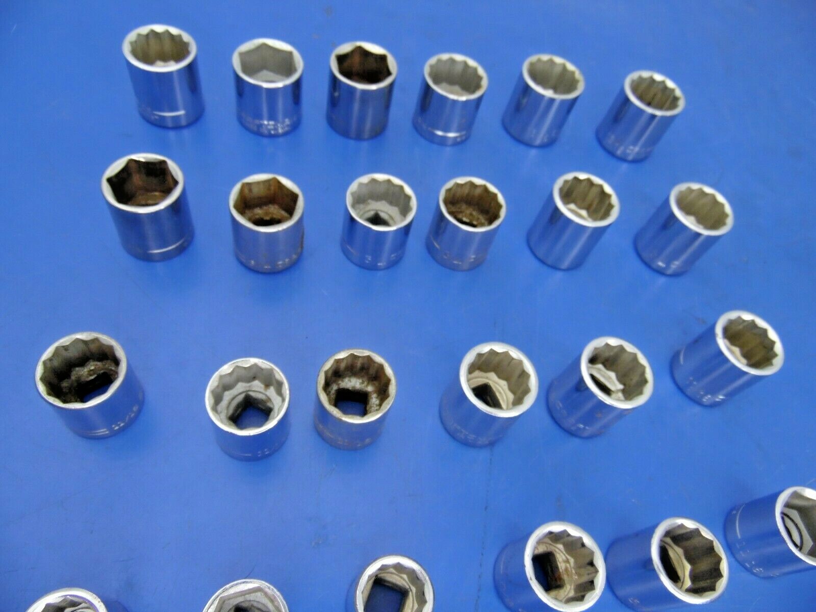 Craftsman 3/8″ Drive SAE Shallow Sockets,Lot of 37,USED,See Below for Sizes