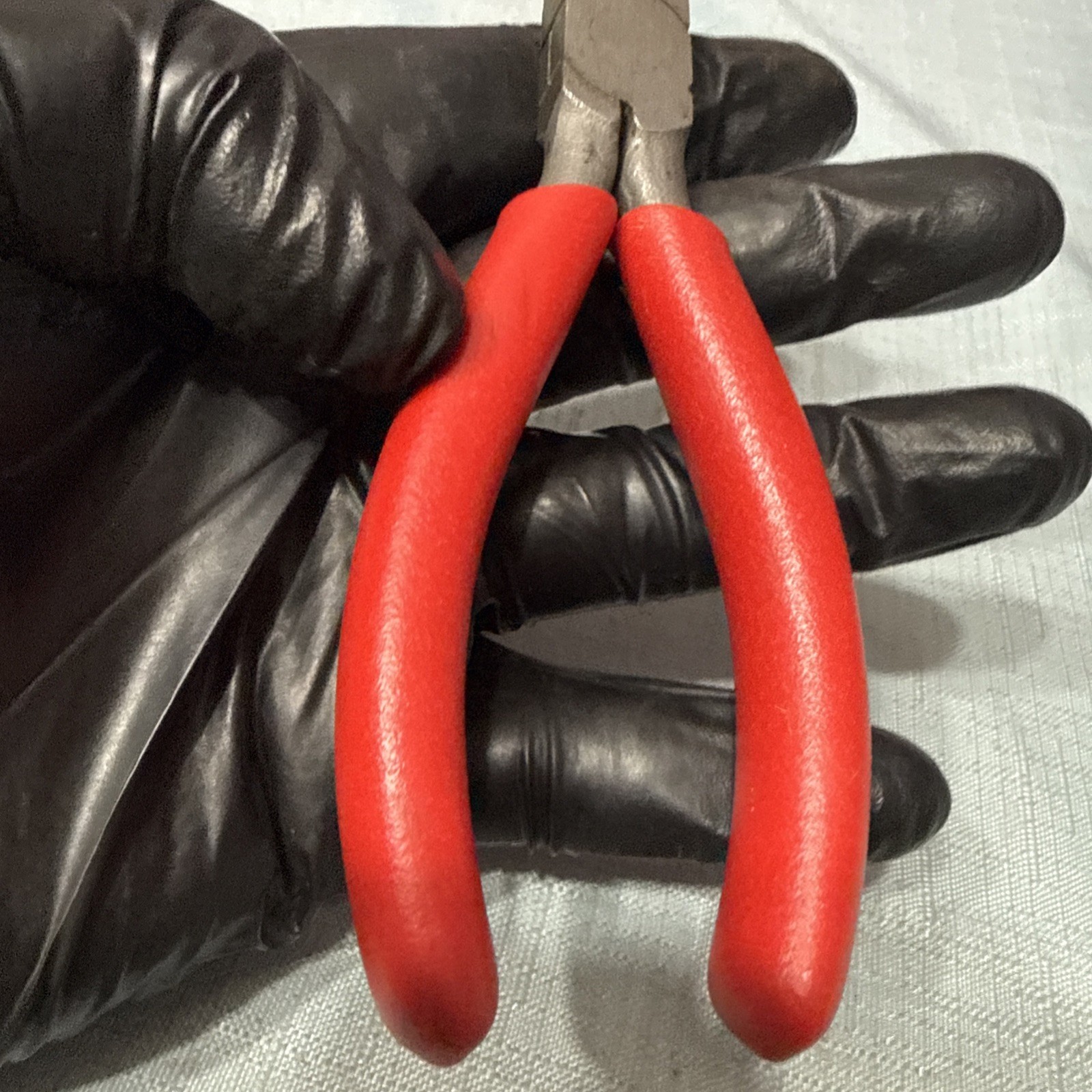 Snap-On Tools USA 96BCP 7″ Long Red Comfort Grip Handle Needle Nose Pliers