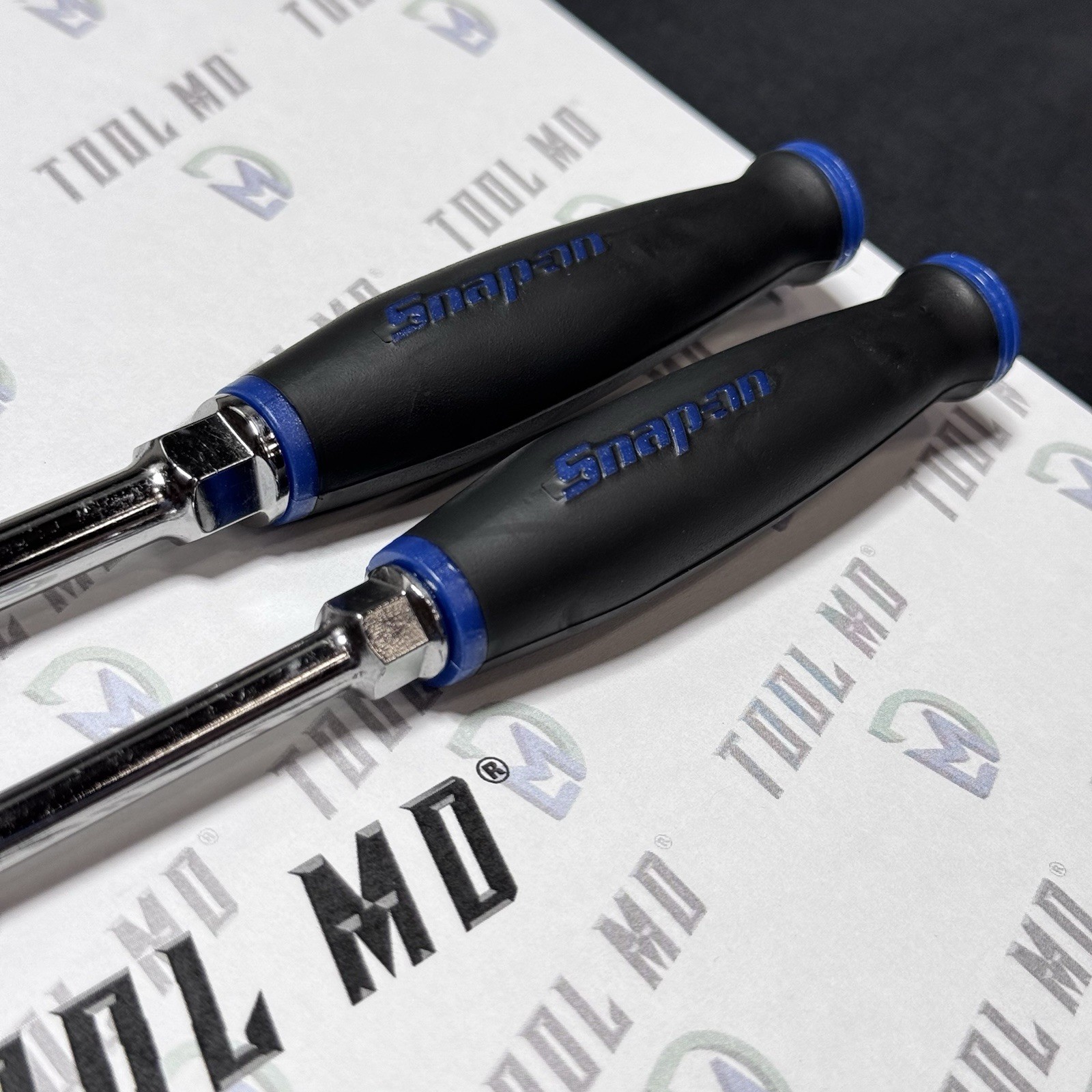 Snap-on Tools NEW 2pc CUSTOM 9-1/2″ POWER BLUE Ratchet Handle Screwdriver Set