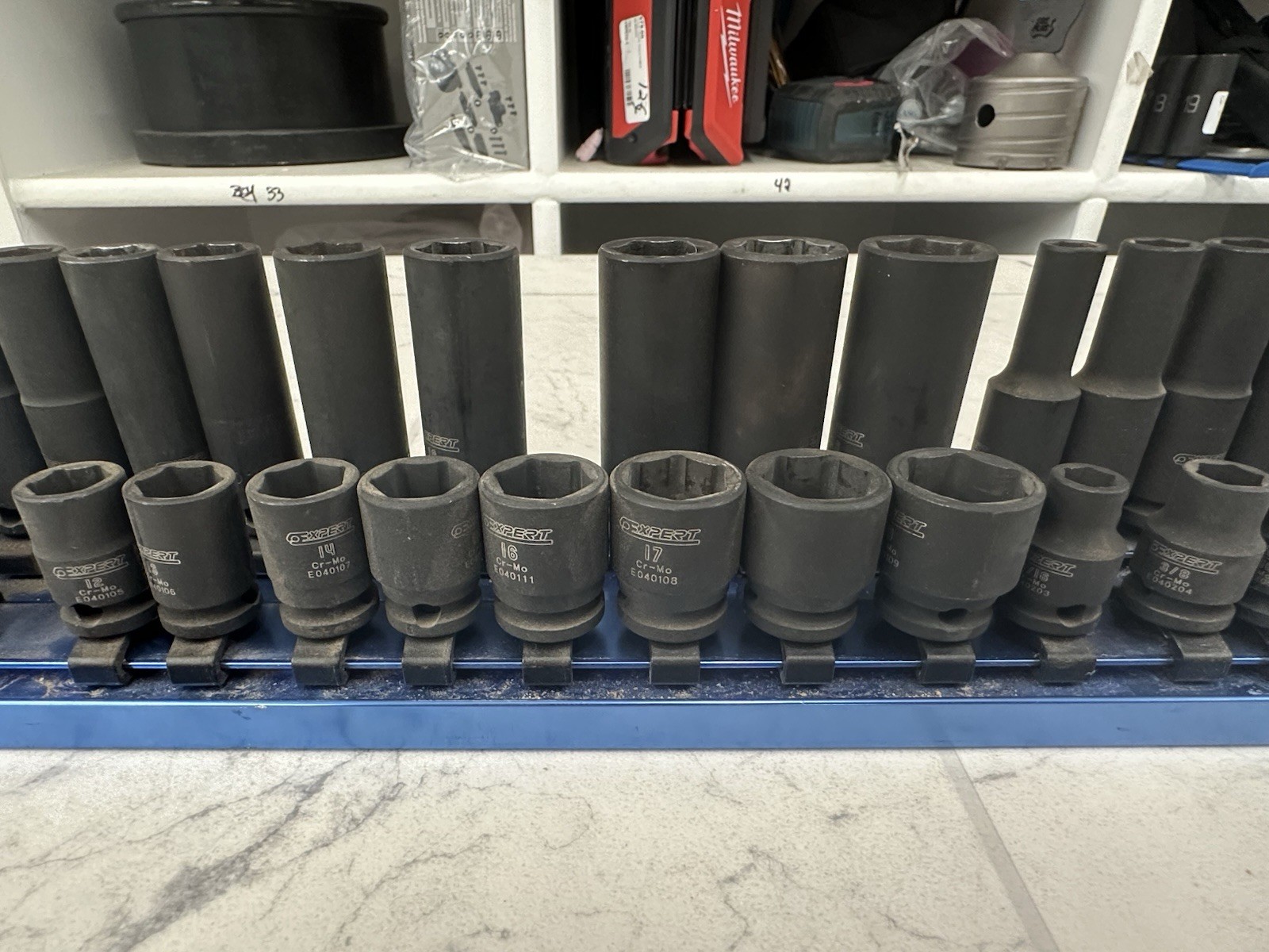 EXPERT 42 PIECE DRIVE SOCKET SET 8MM TO 19 MM DP 5/16 TO 3/4 DP 5/16-3/4 SHALLO