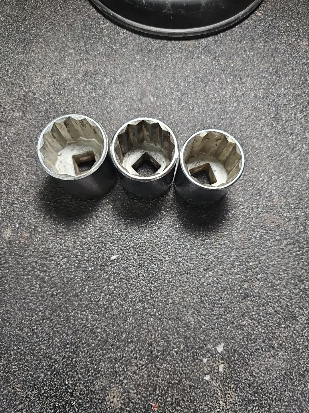 Set Of 3 STANLEY WorkMaster 1/2″drive Sockets 1-1/8″, 1-1/16″, 1″. 12 Pt.