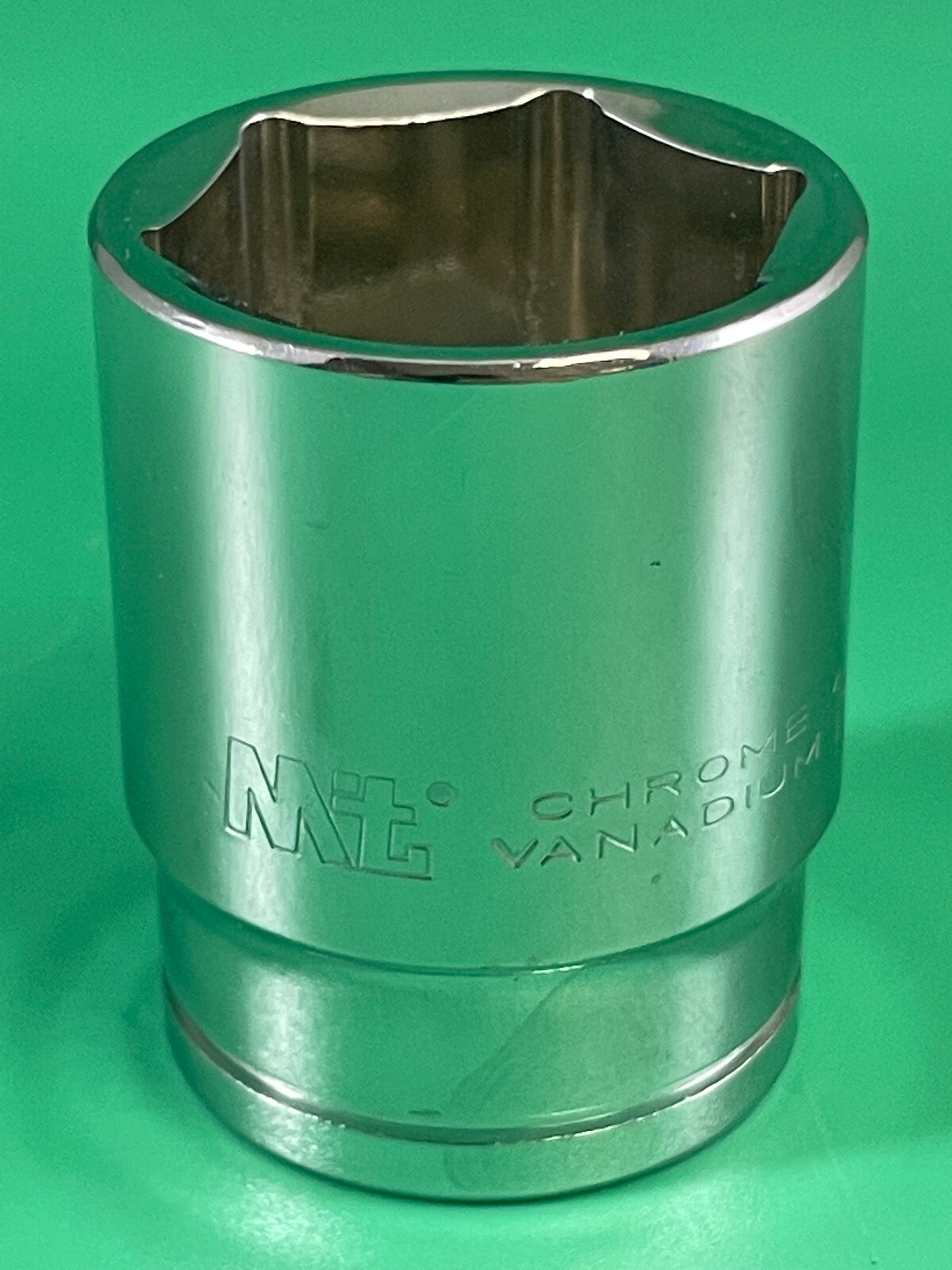 NEW MIT1/2 IN DRIVE 1-1/16 IN CHROME VANADIUM 6 POINT SOCKET 5120-00-189-7913