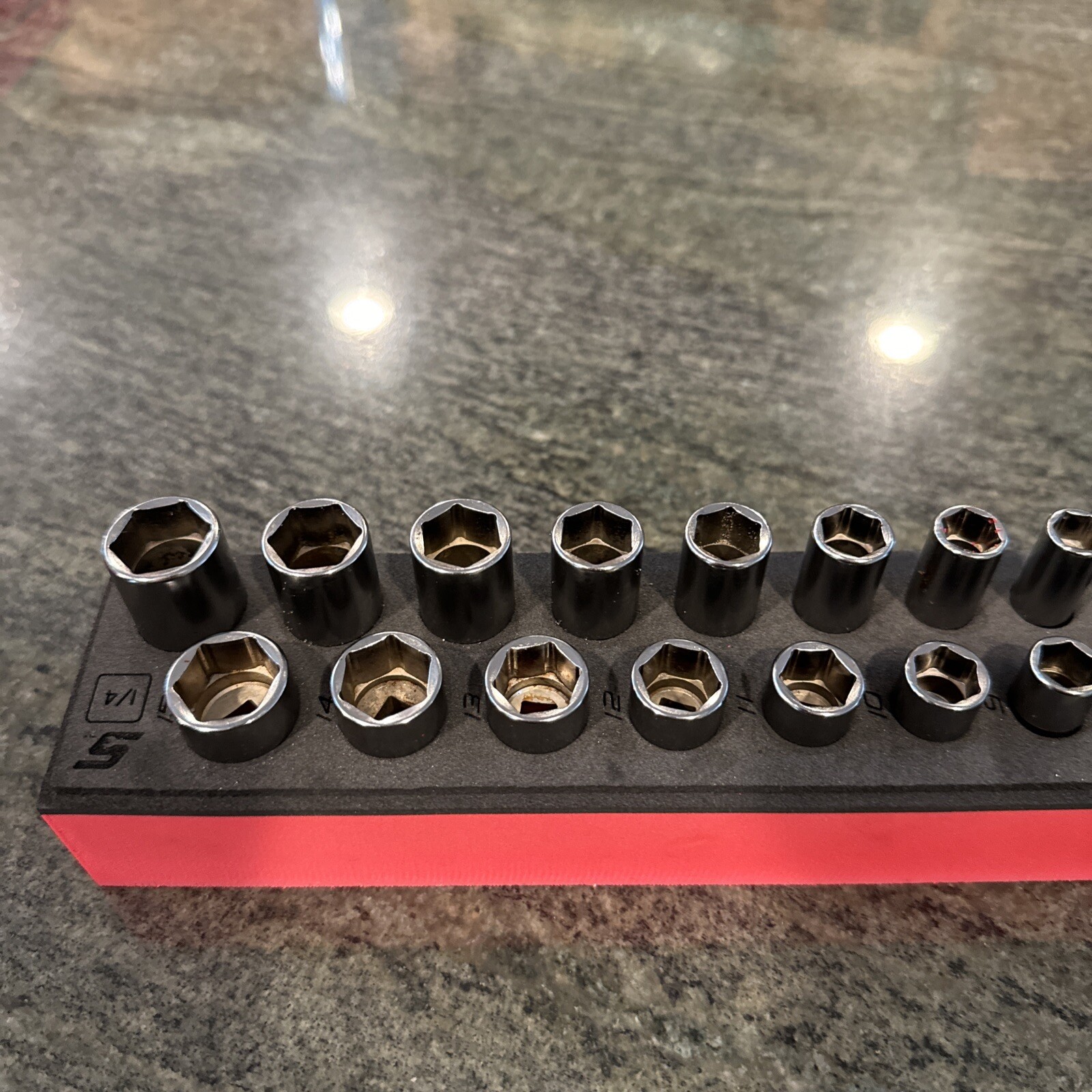 Snap-on 122sttmmfr 5.5-15mm shallow deep 1/4 drive 22 pc foam socket set red new