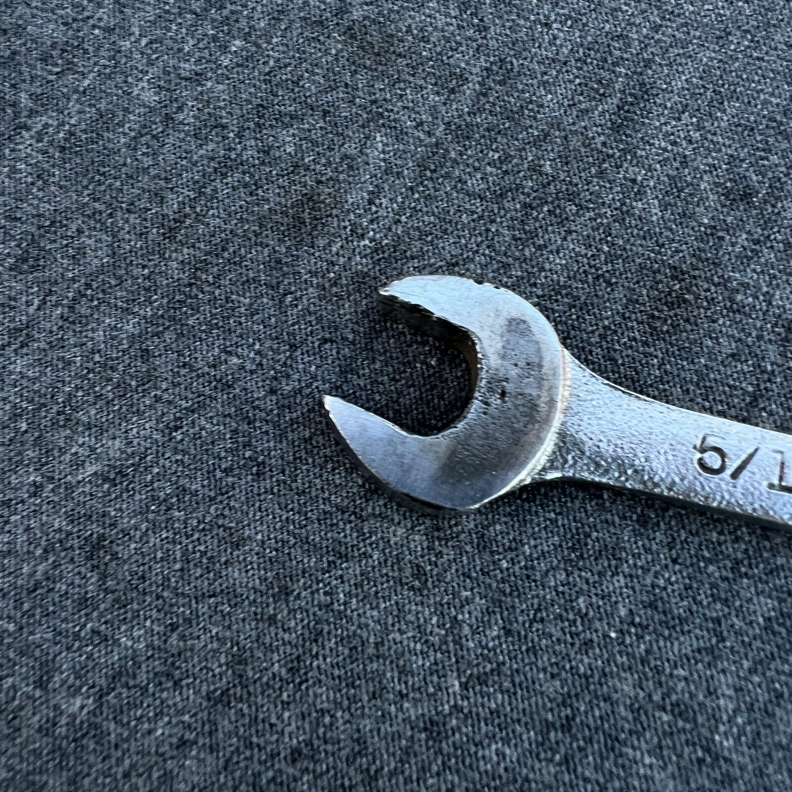 Vintage NEW BRITAIN USA NDF-10 1/4in X 5/16in SAE Open End Wrench NDF10