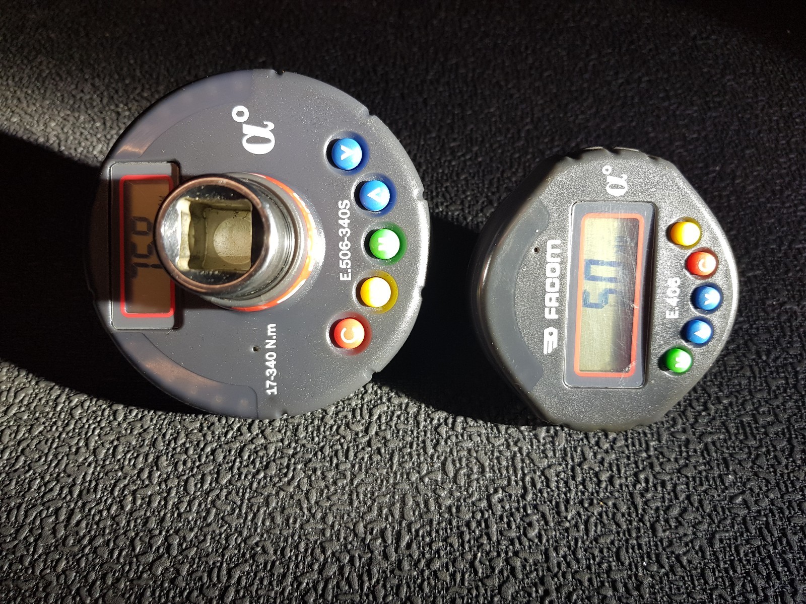 Facom e.404 digital angle finder & e.506-340s digital torque adaptor.