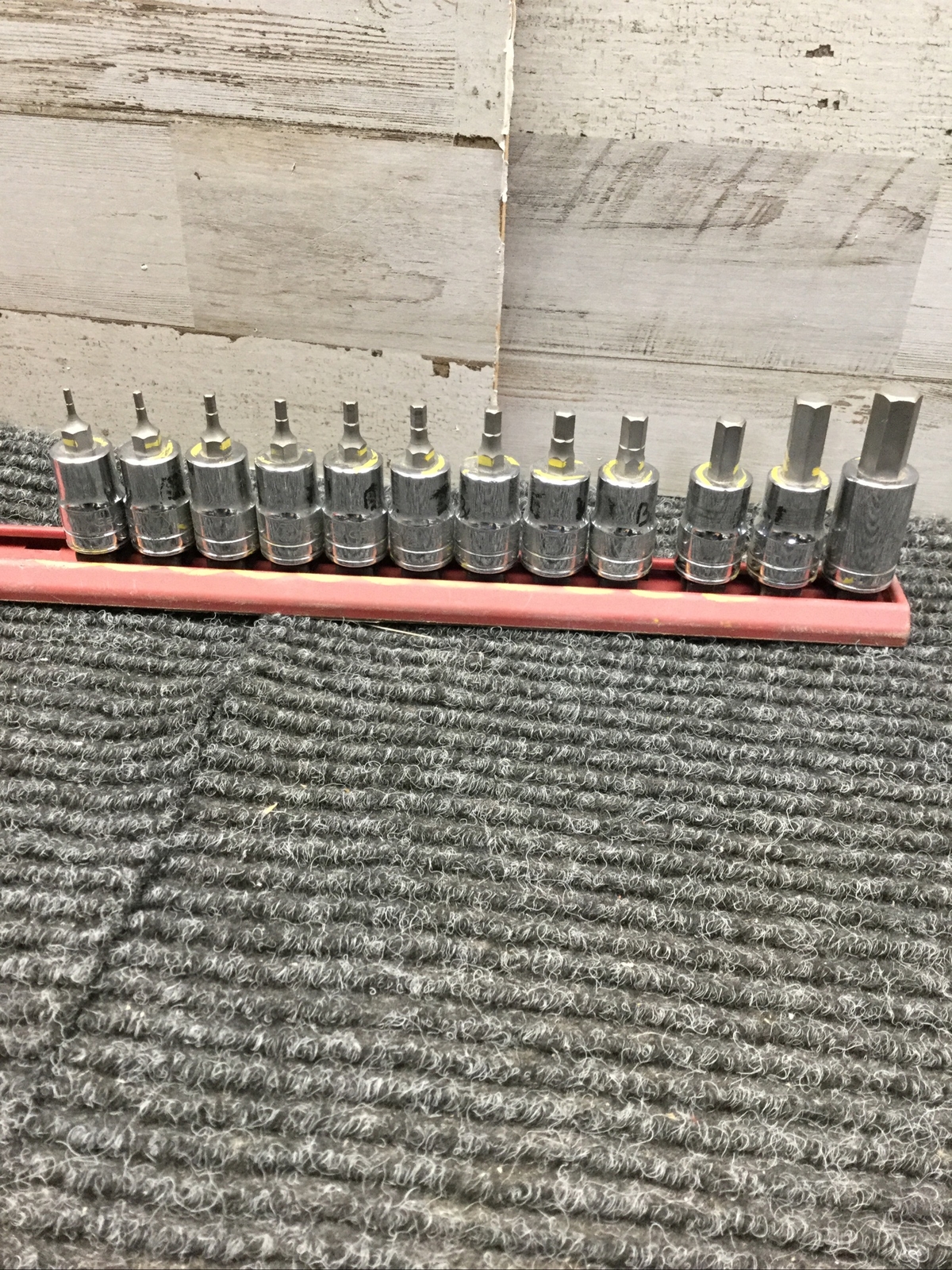 Used GearWrench 12 Pieces Drive Hex Bit Socket 3/8″ -1/16″