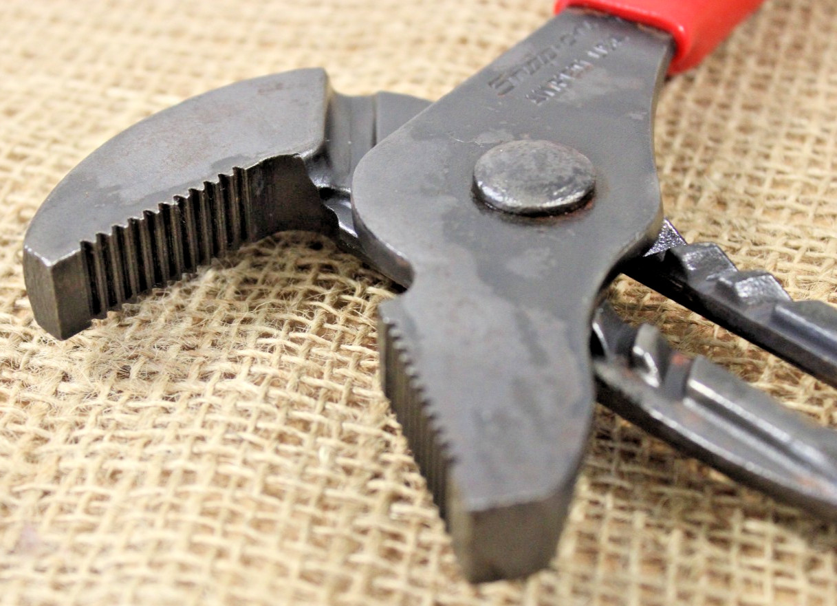 Snap-on AWP120 Adjustable Joint Pliers Soft Grip Red Spring Loaded Tool USA VG