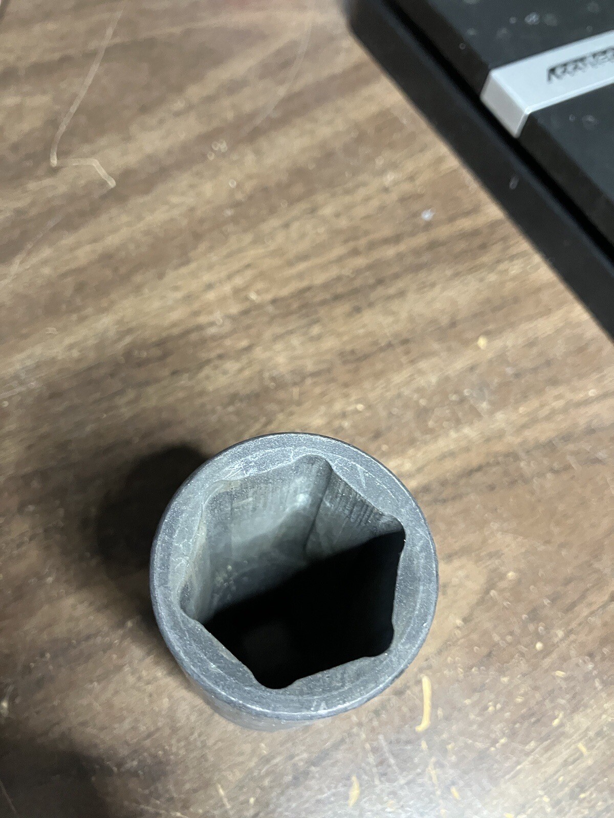 Performance Tool W80548 1/2″ Drive 29 mm 6 Point Axle Nut Socket