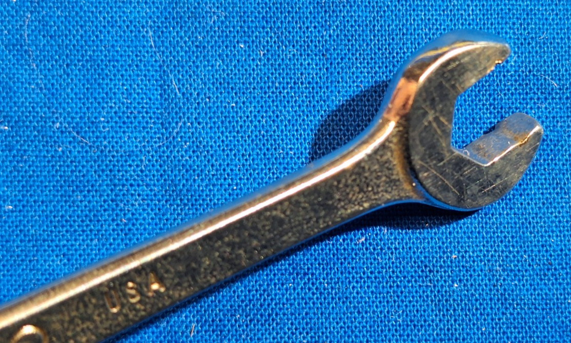 Mac Tools CW10 3-1/2″ long SAE 5/16″ 12 point combination wrench