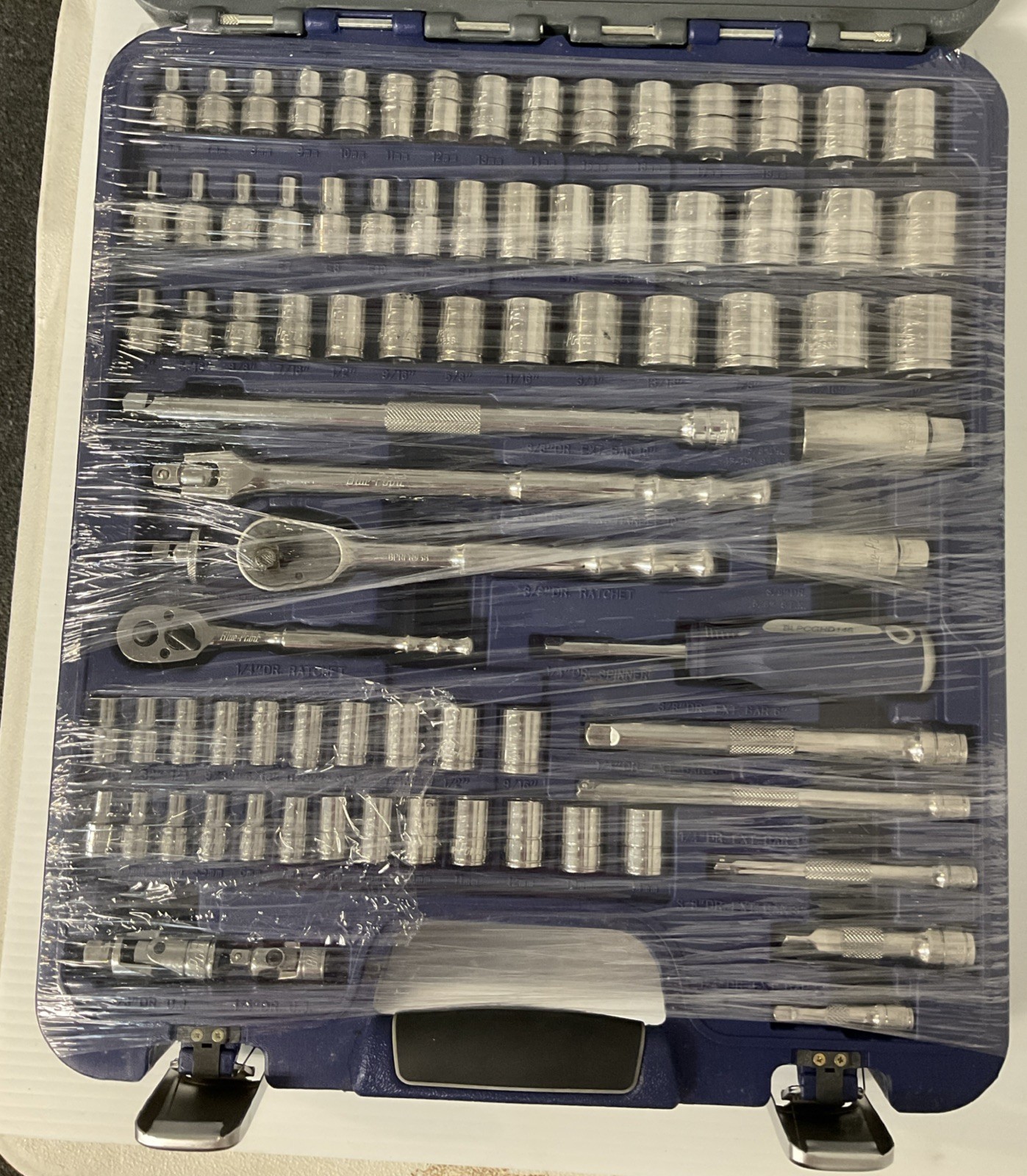 Blue Point 100pc 1/4″ & 3/8″ Dr General Service Set BLPGSSC100B Complete